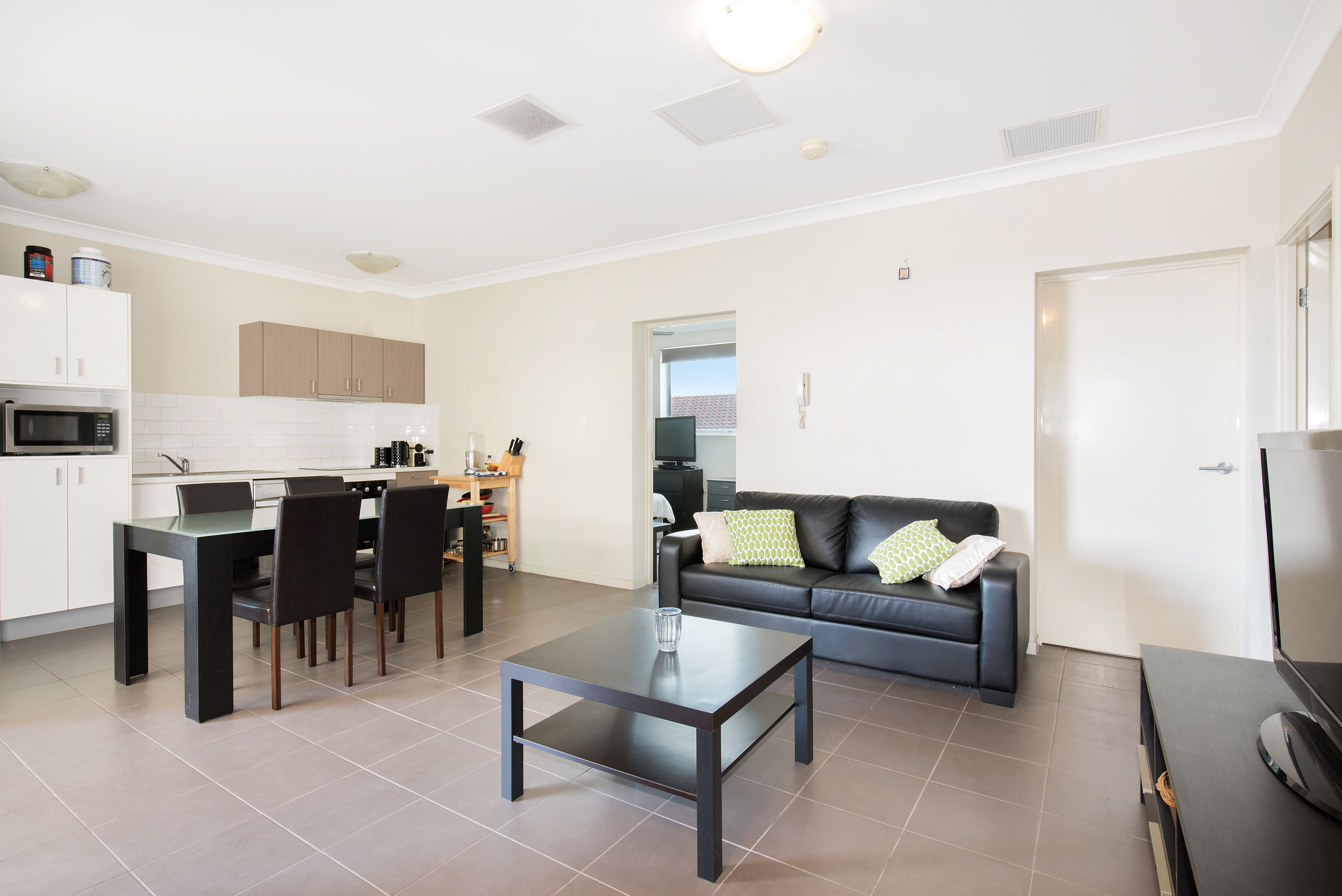 2/803 Main Street, Kangaroo Point, QLD 4169