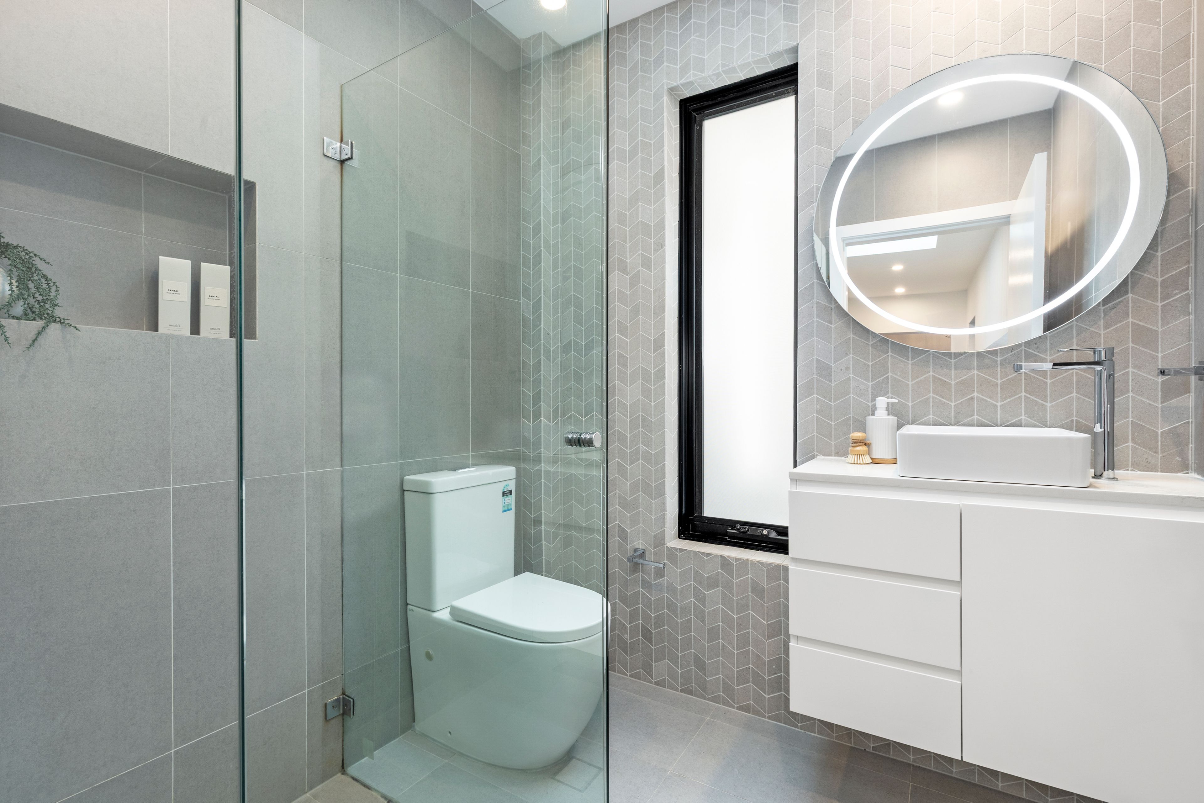 12 Little Comber Street — photo 8 of 11