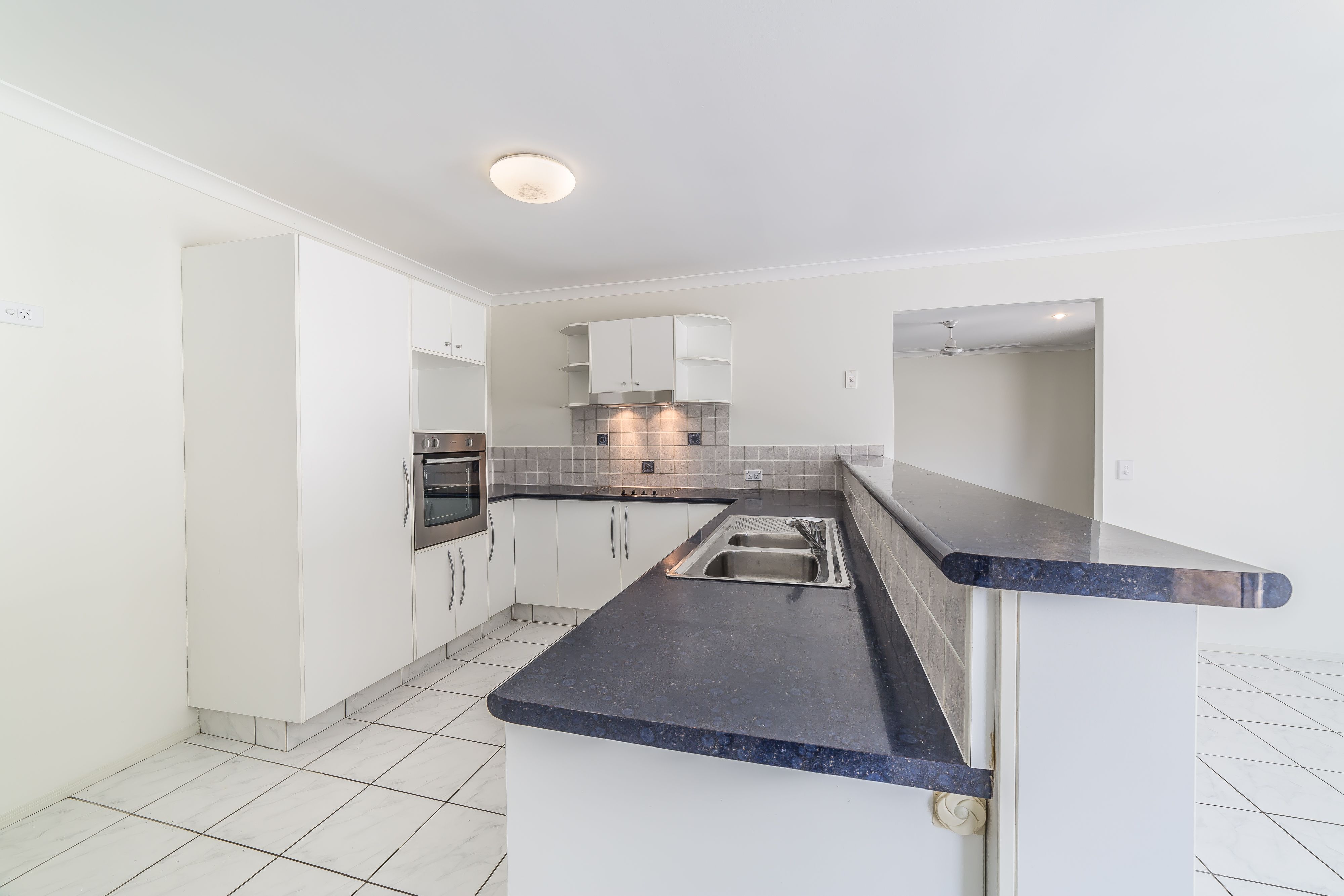 28 Molokai Crescent, Pacific Pines, QLD 4211