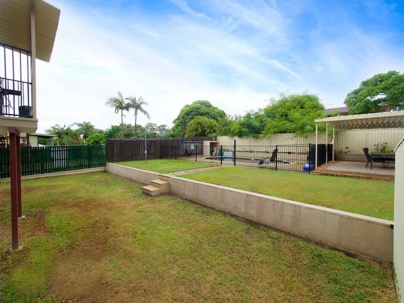 27 Pine Drive, Woodridge, QLD 4114