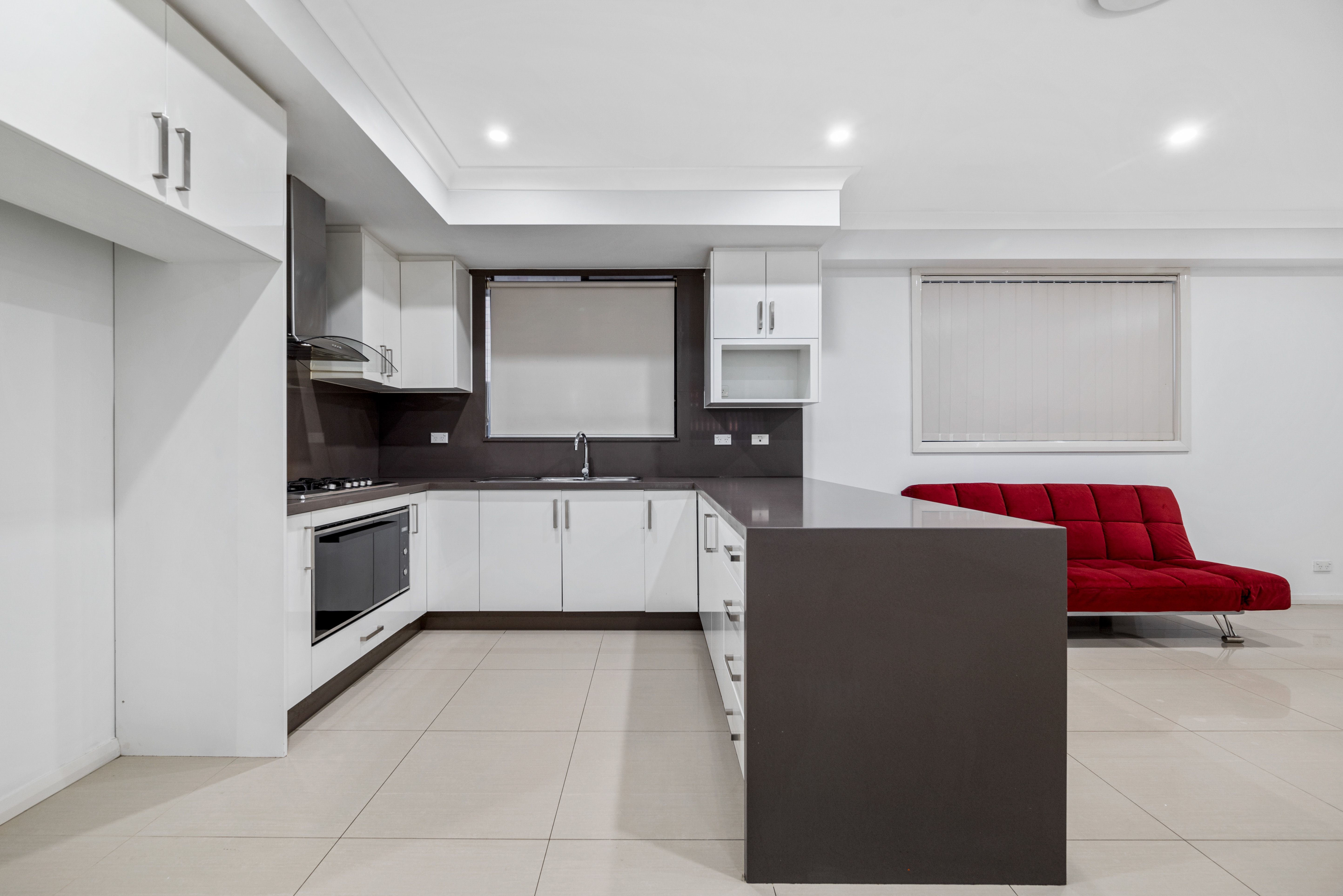8a minnamurra Circuit, Prestons, NSW 2170