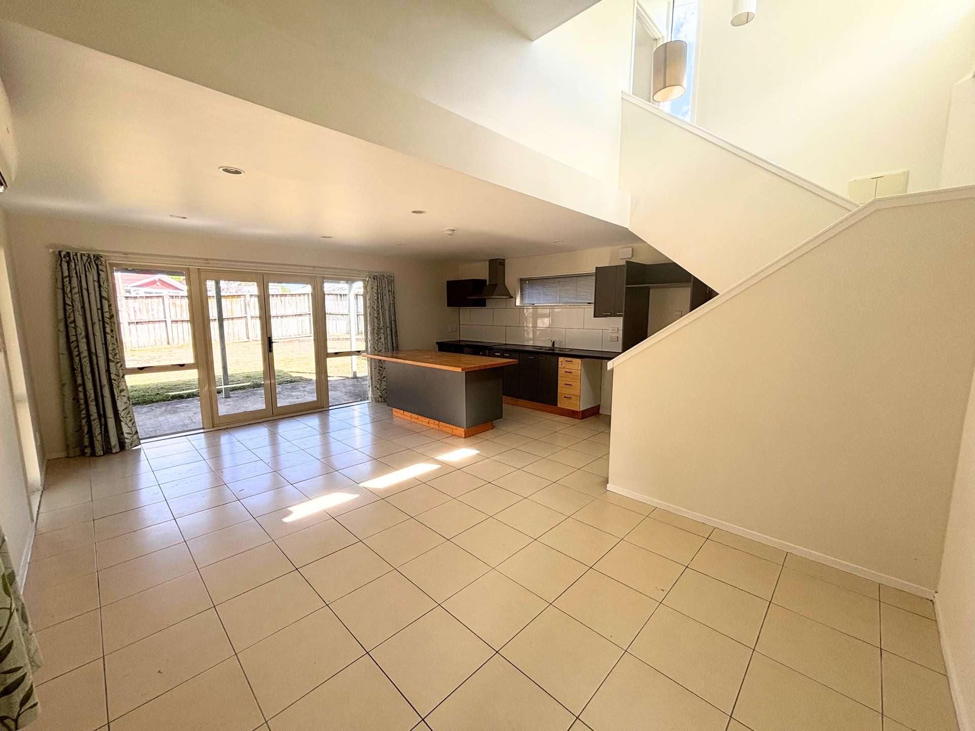 18 Stokes Avenue photo 0