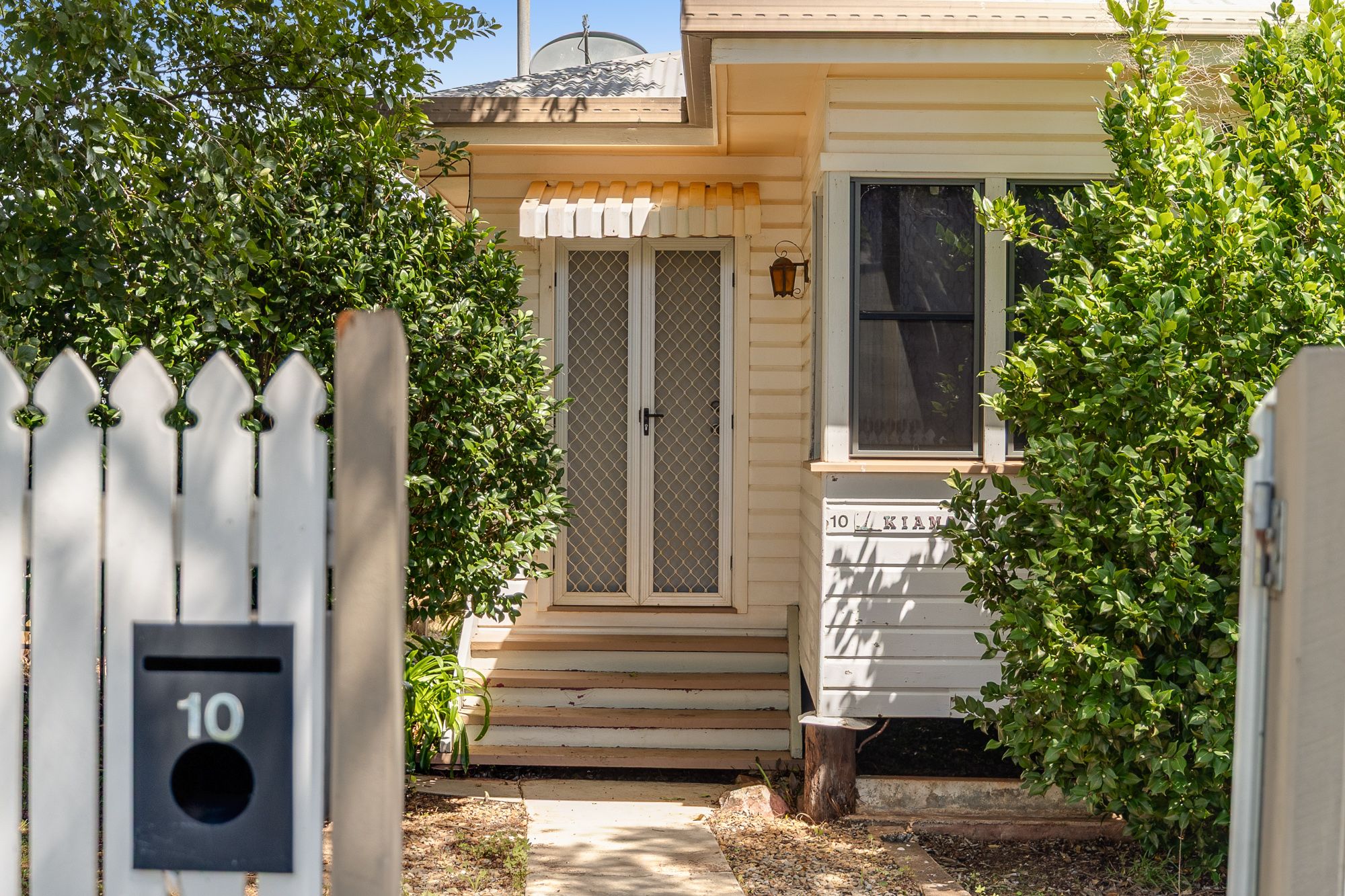 10 Robsart Street, North Toowoomba, QLD 4350