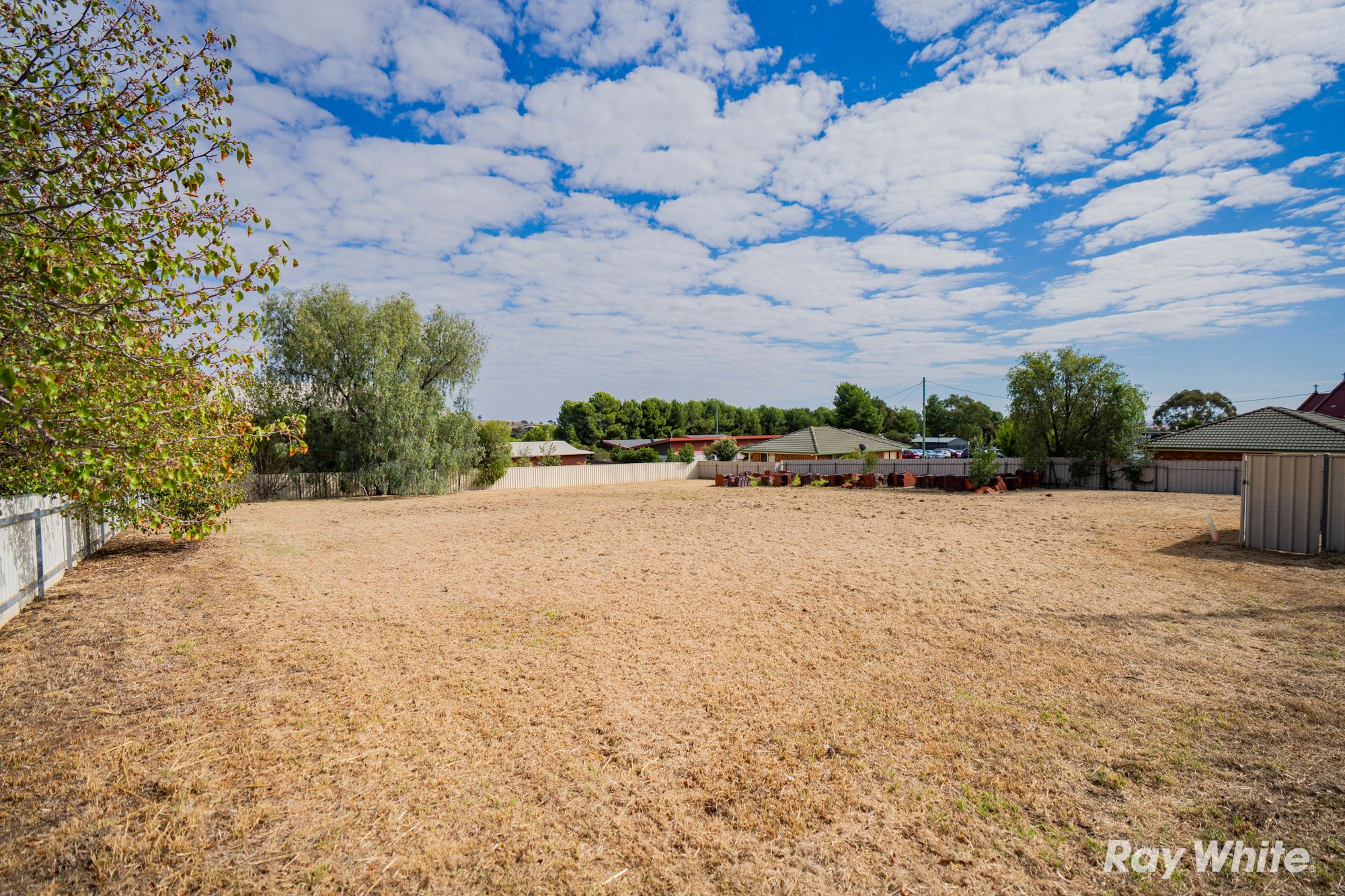 2 Vaughan Street, Junee NSW 2663