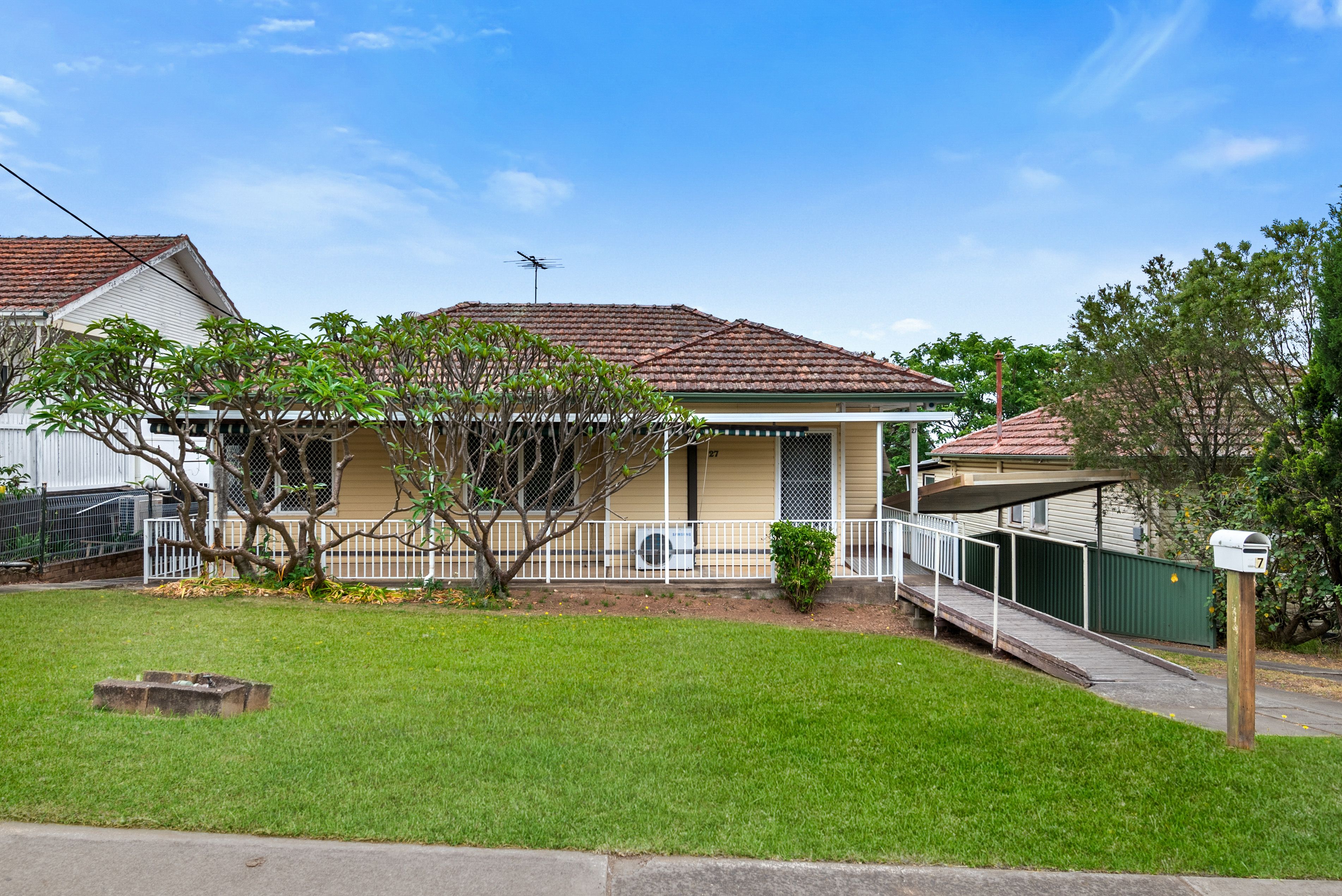 27 Colonial Street, Campbelltown NSW 2560