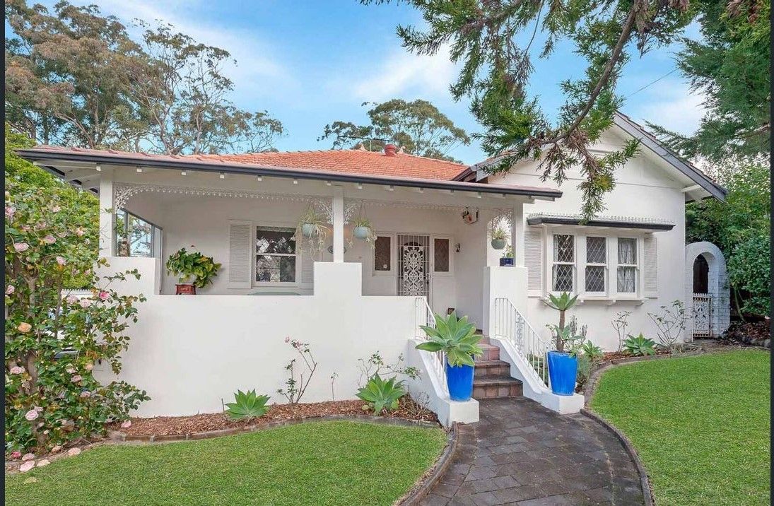 23 Hillcrest Road — photo from Ray White Upper North Shore