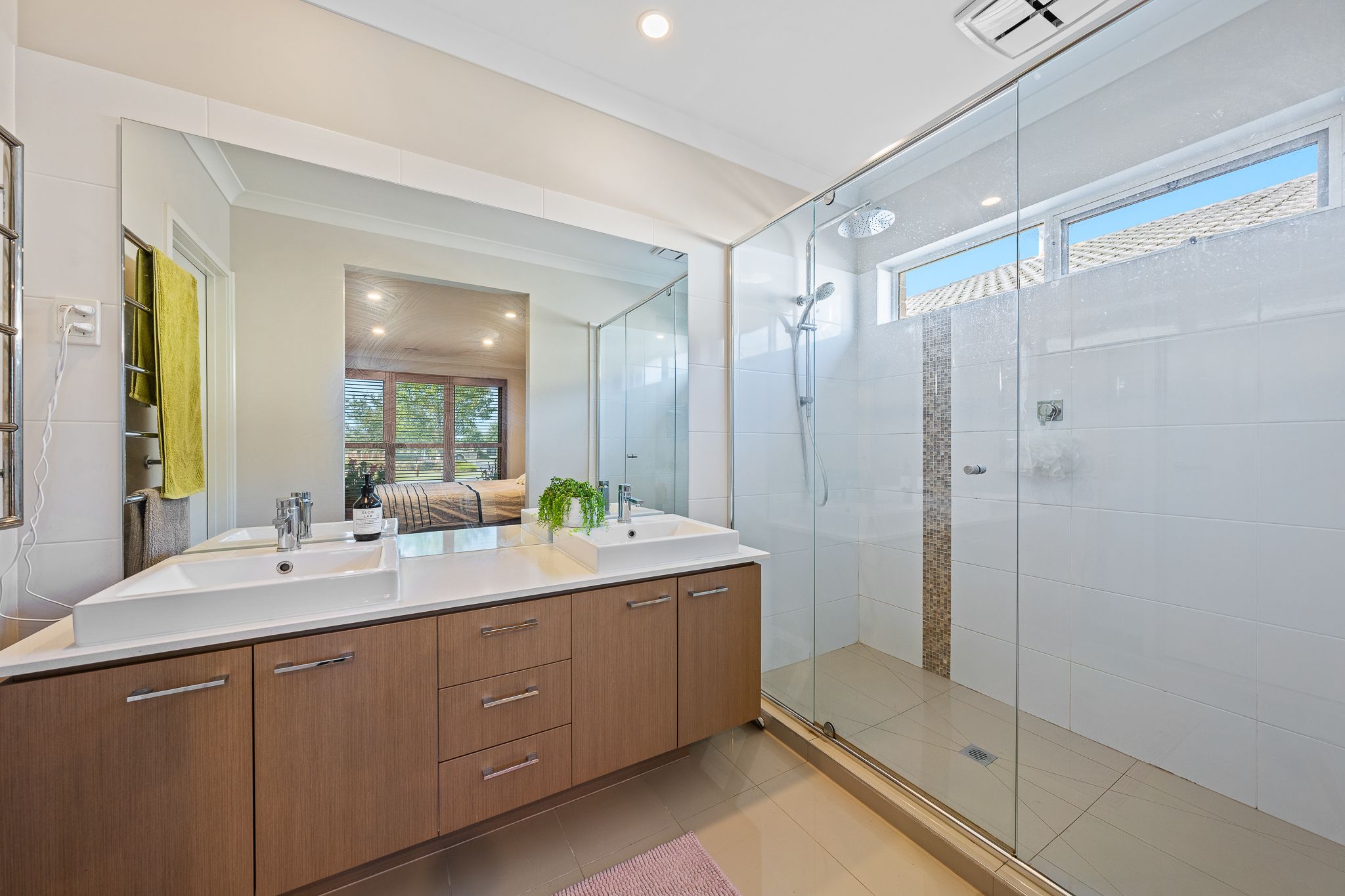 13 Elmsford Crescent — photo 9 of 17