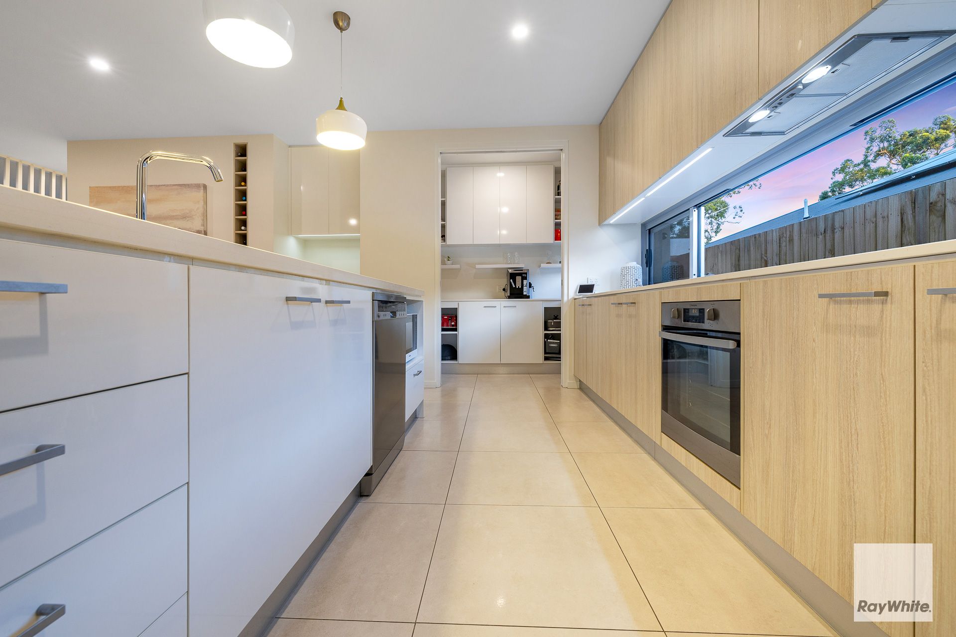 29 Unwin Road North — photo 11 of 28