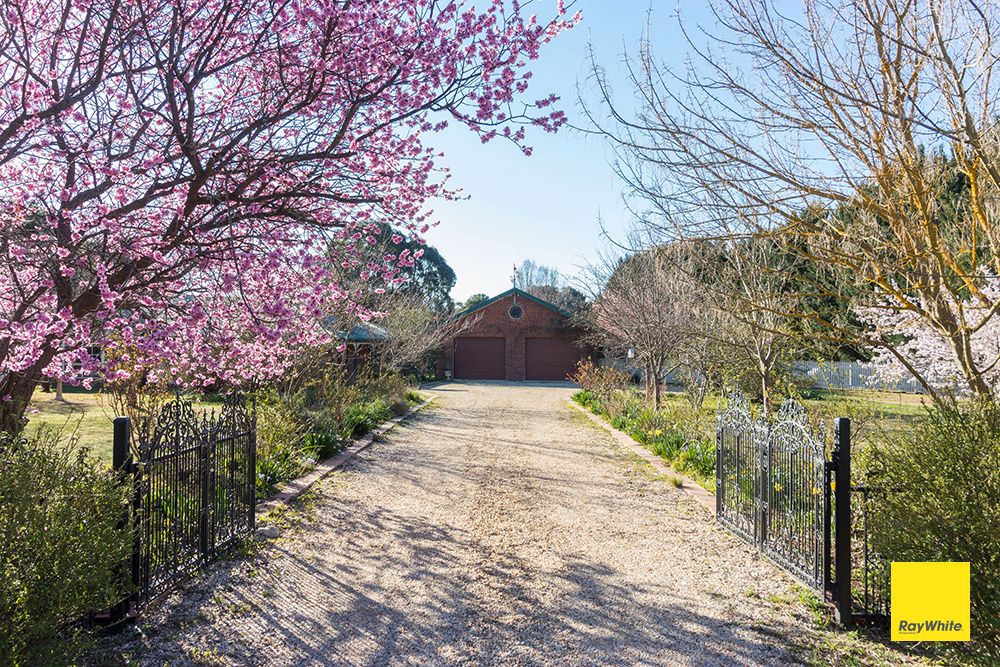 18 Elmslea Drive