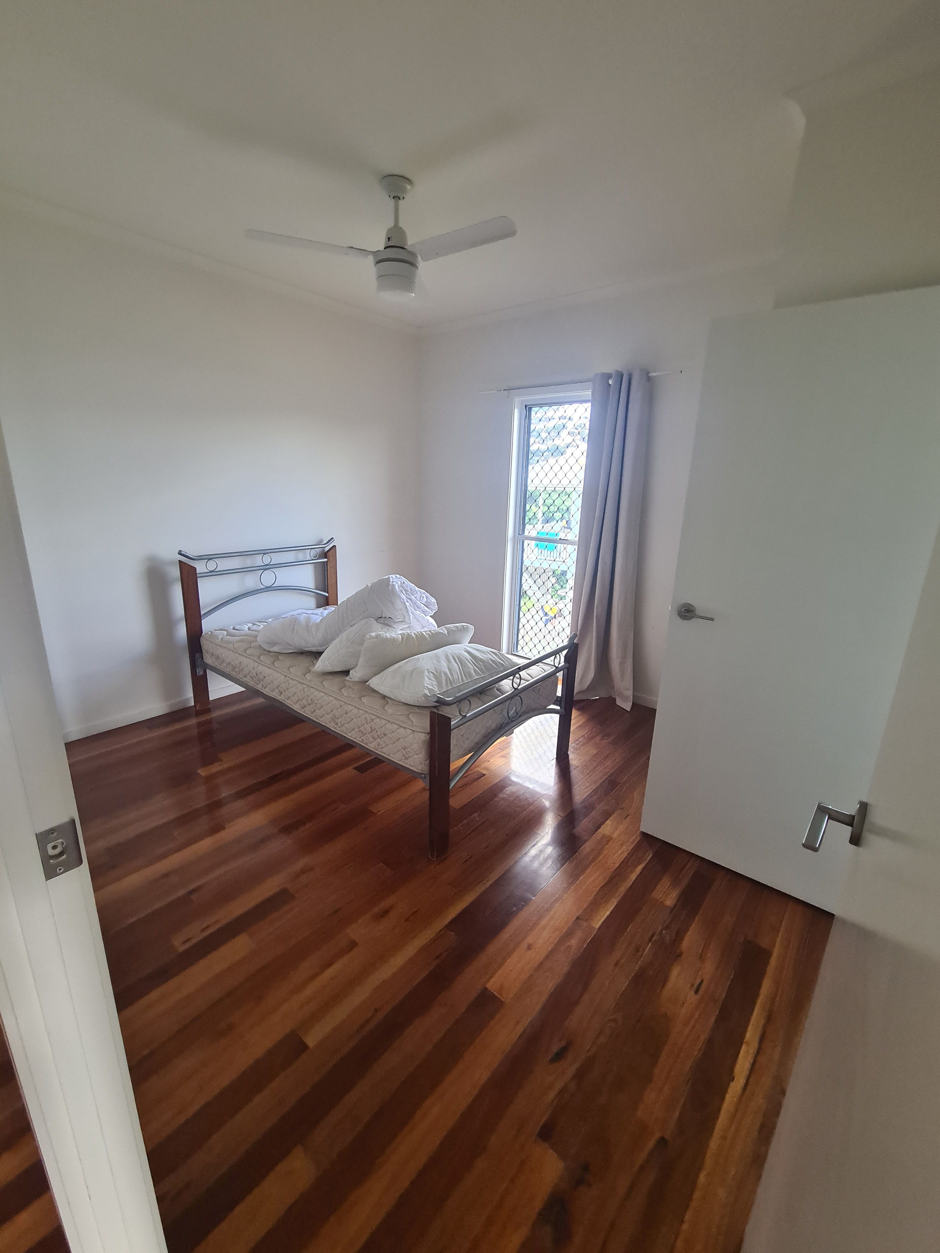 32 Mason Street — photo 3 of 3