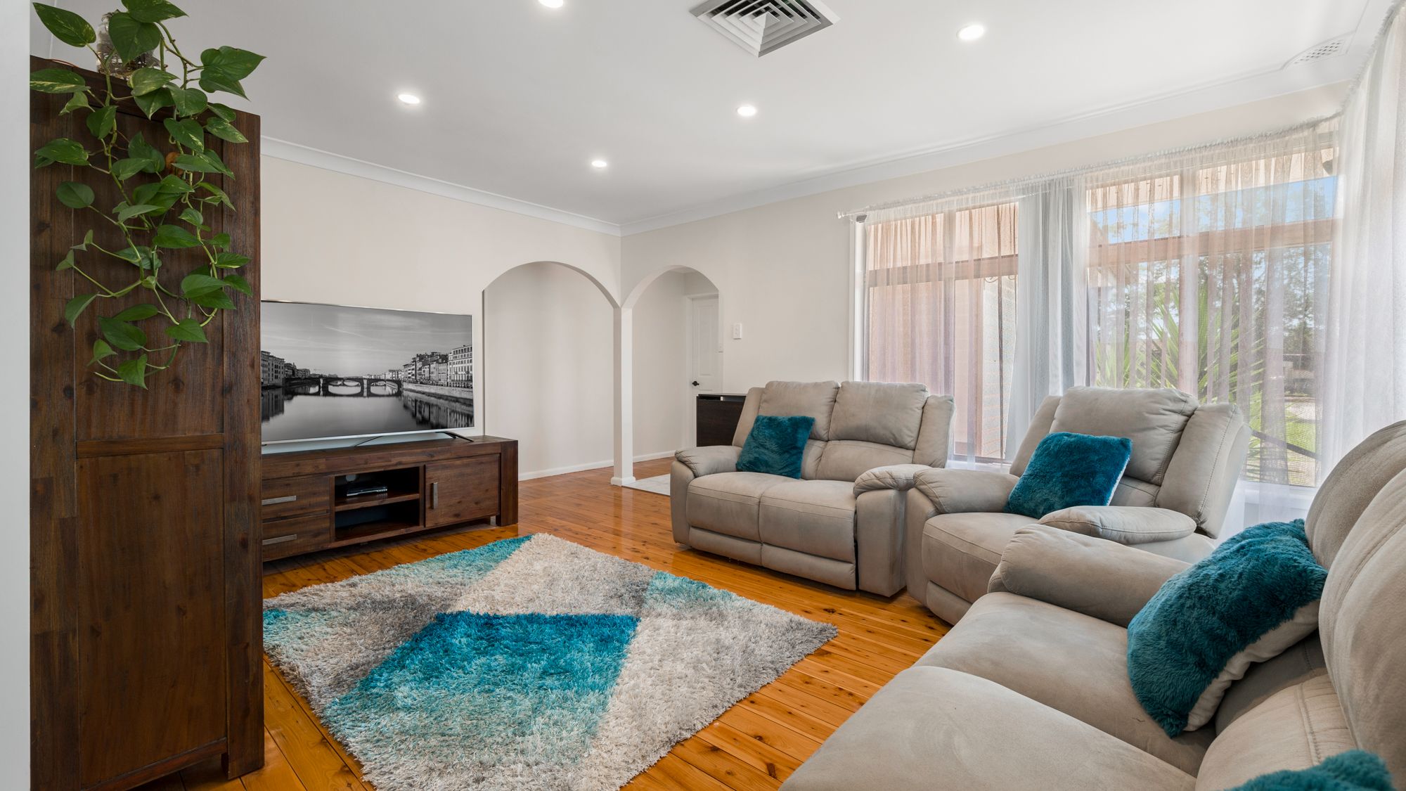 31 Darwin Road, Campbelltown, NSW 2560