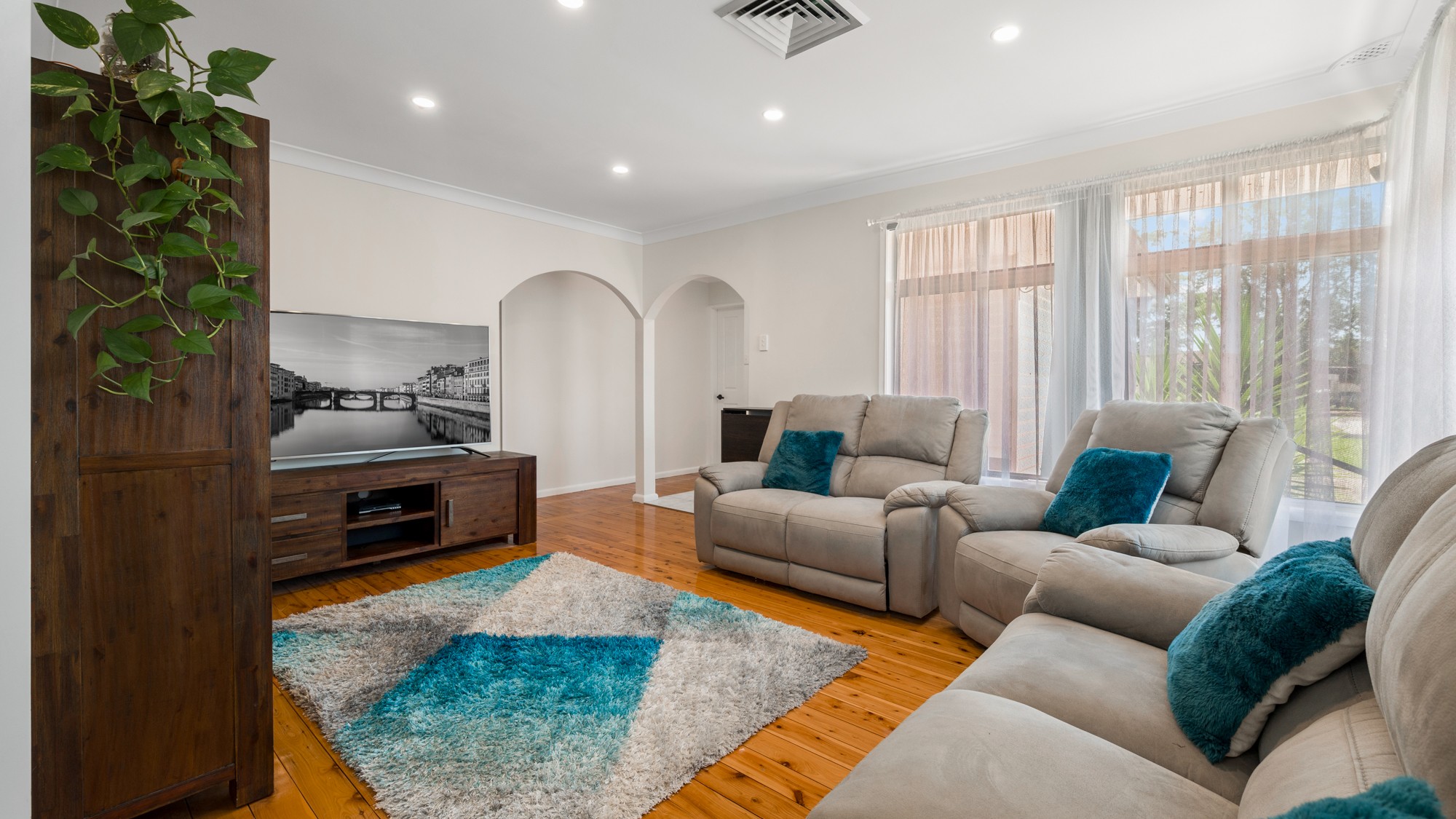31 Darwin Road, Campbelltown, NSW 2560