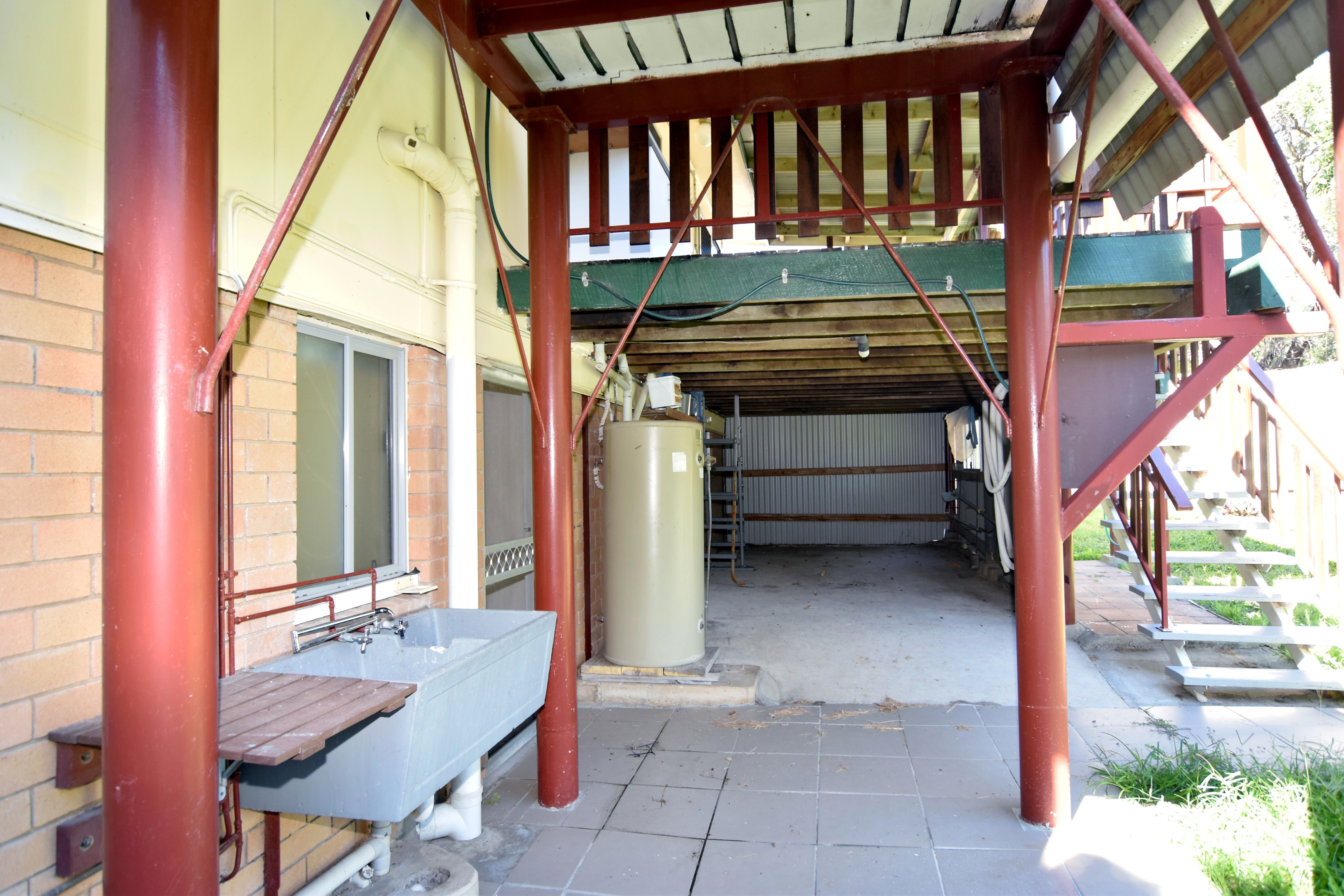 33 Katandra Street, Boyne Island, QLD 4680