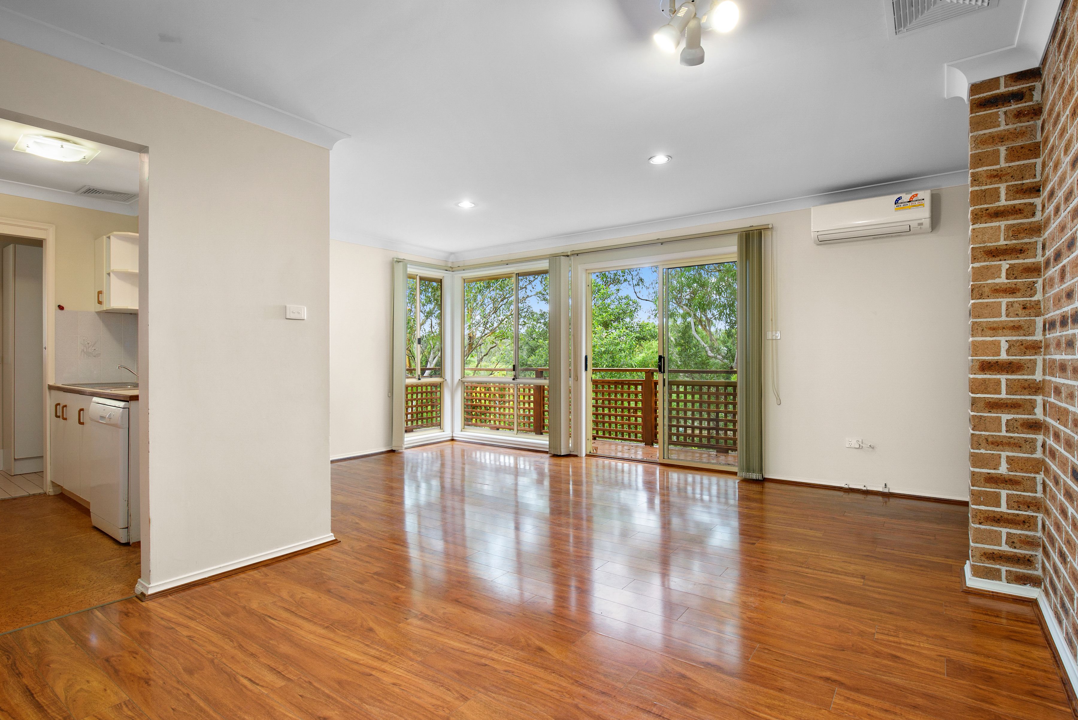 1/16 Peter Close, Hornsby Heights, NSW 2077