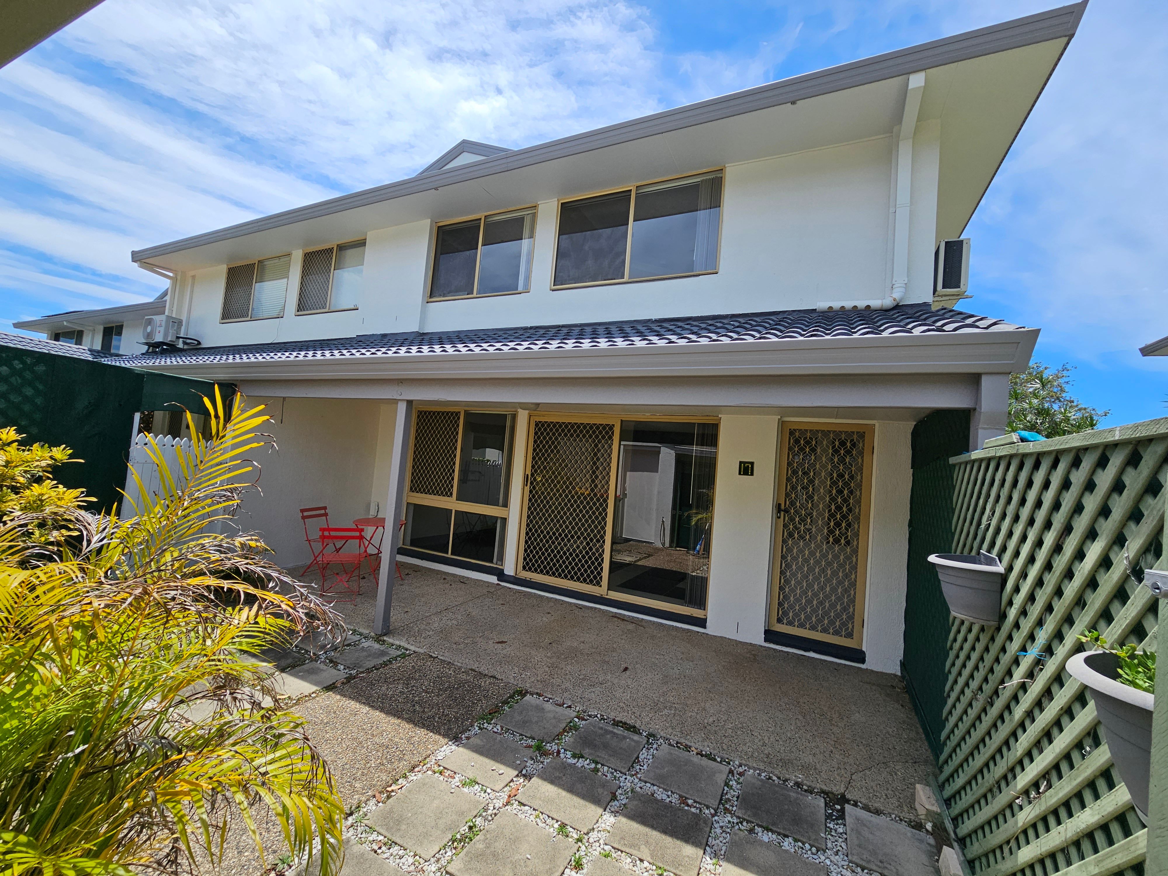 17/469 Pine Ridge Road, Runaway Bay, QLD 4216