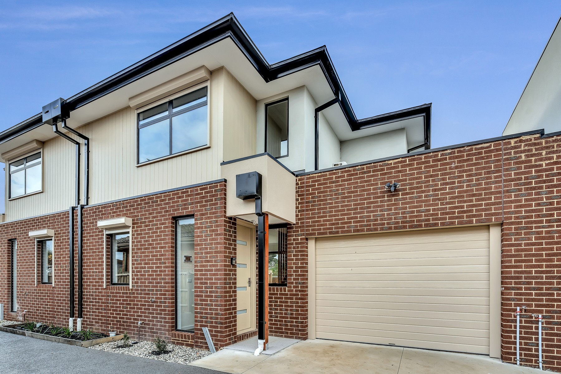 2/18 Maher Street, Fawkner, VIC 3060