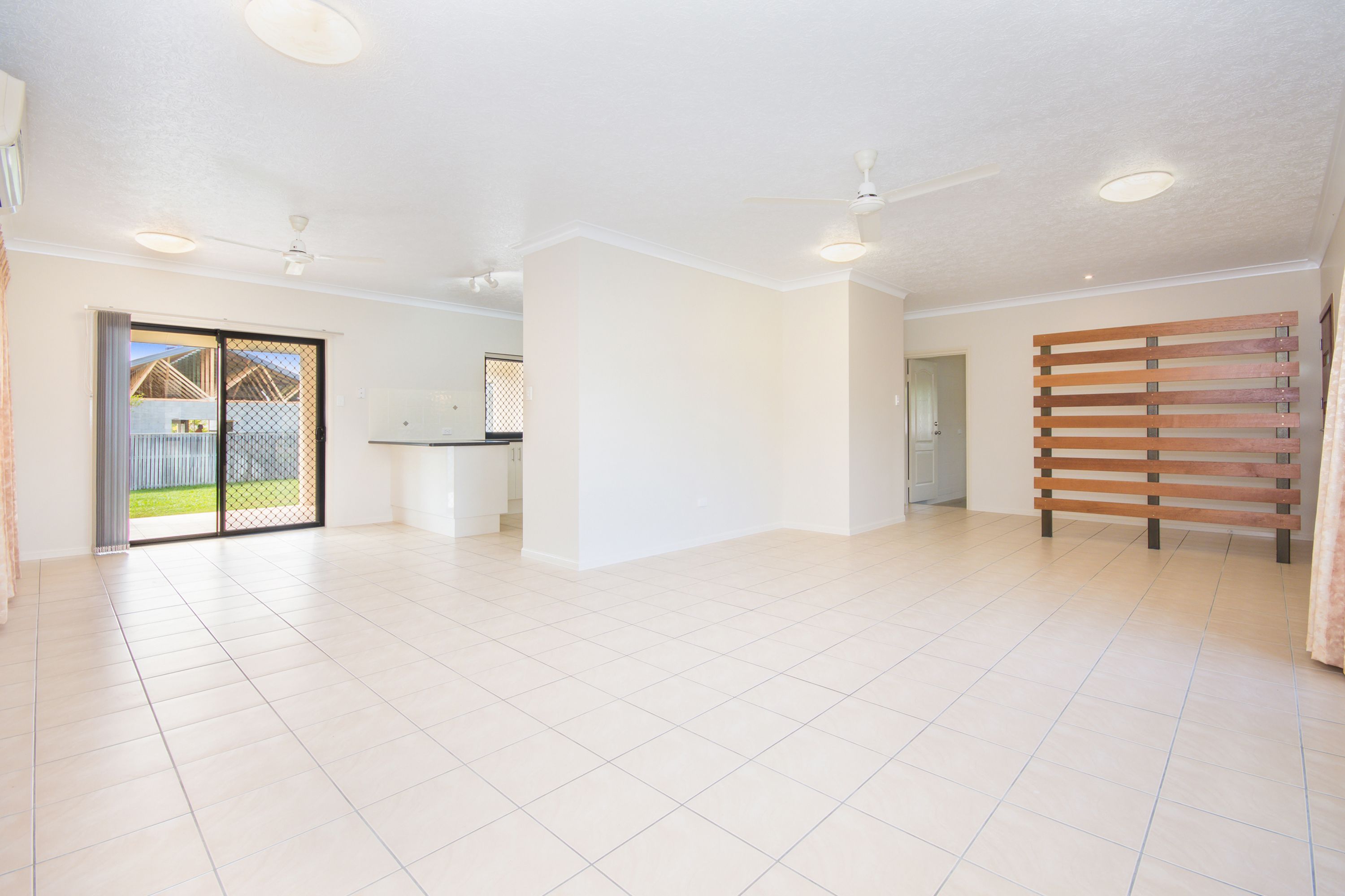 11 Donostia Crescent, Bushland Beach, QLD 4818