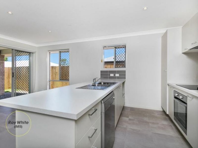 42 Huntingdale Street, Leichhardt, QLD 4305
