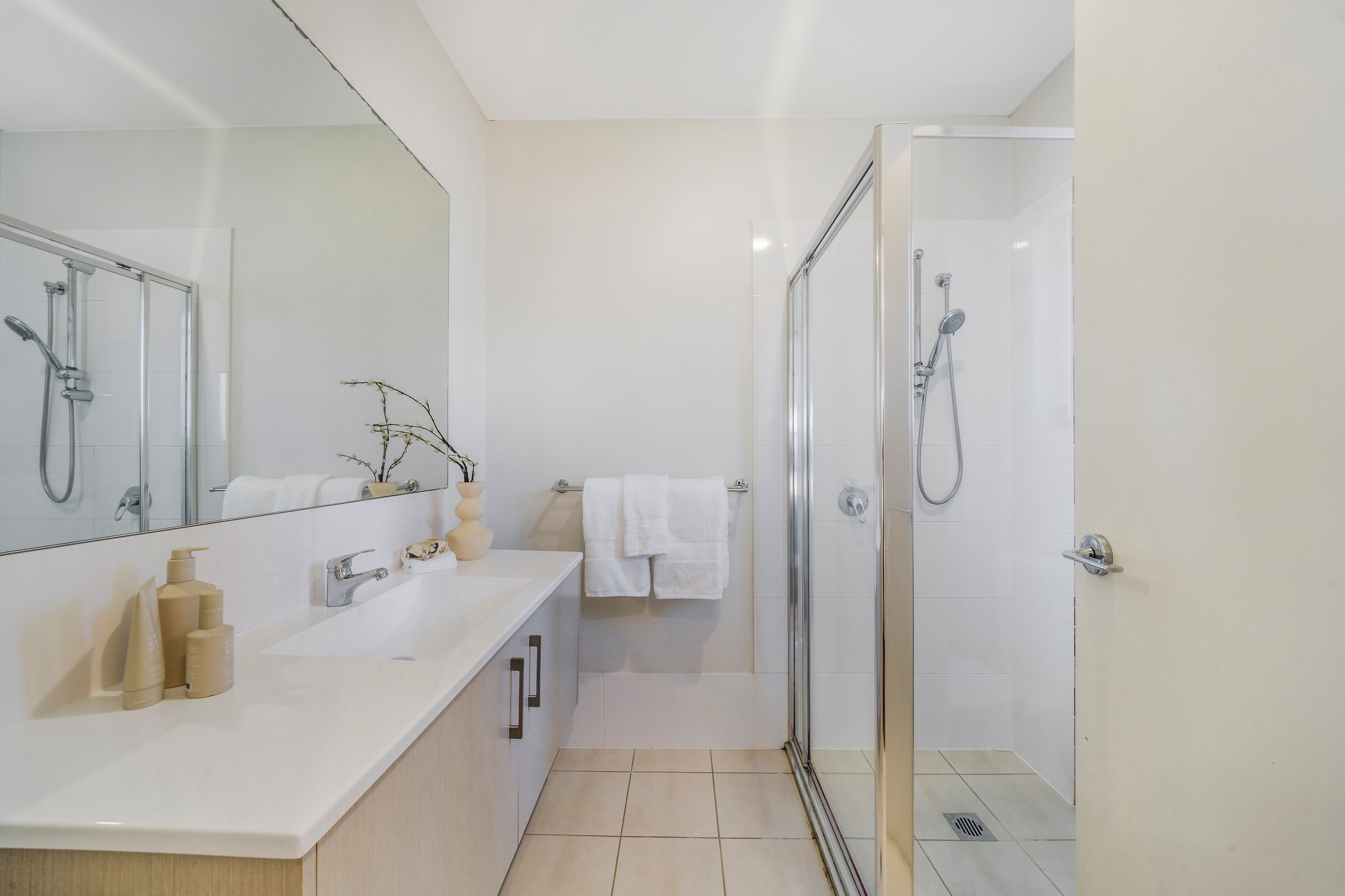 33 Sixteenth Avenue — photo 9 of 20