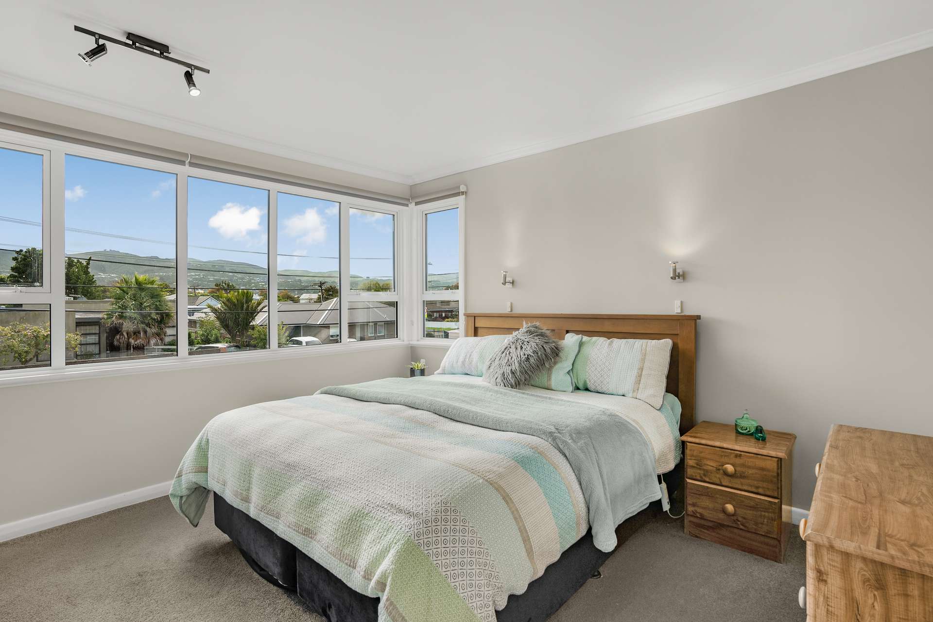 140 Waiwhetu Road photo 13