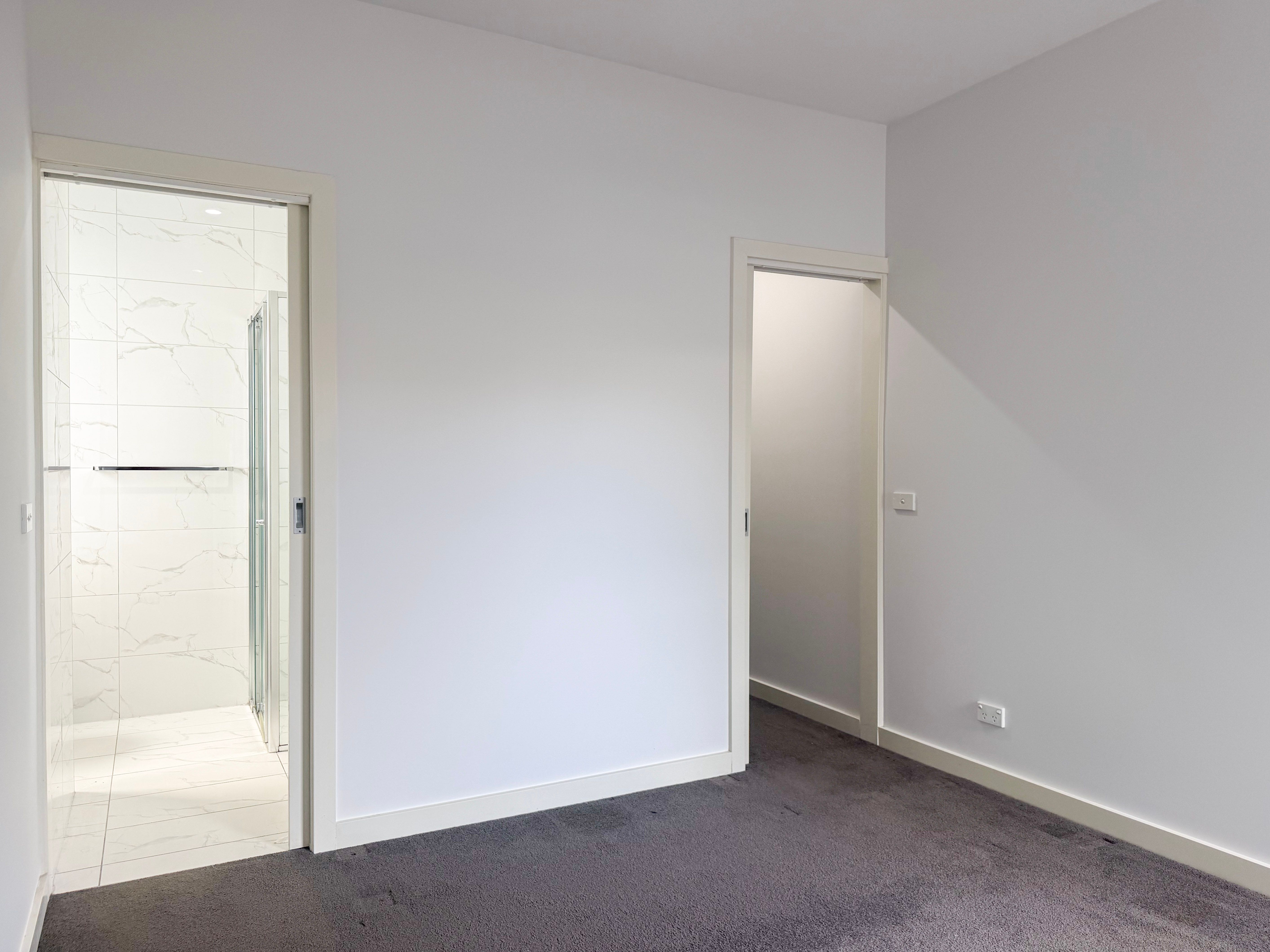 2/104 Daley Street — photo 8 of 16