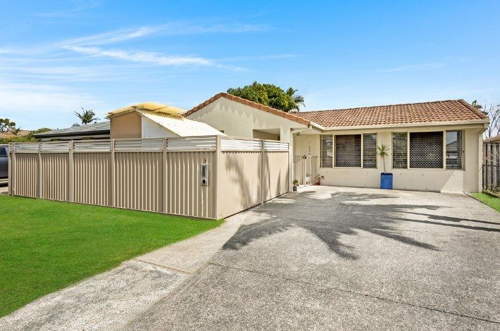 6 Casetta Court, Varsity Lakes, QLD 4227