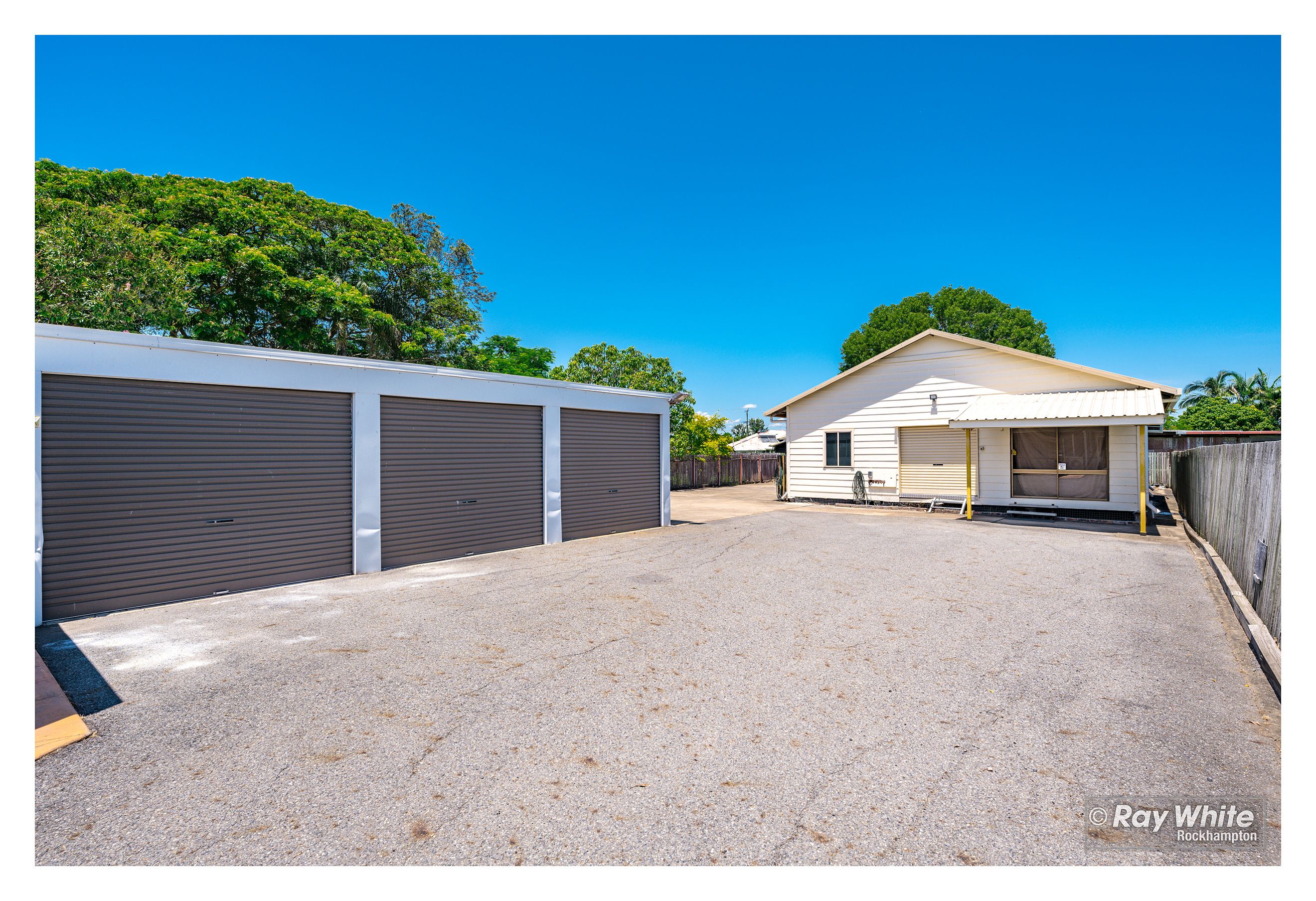 17 Hollingsworth Street, Kawana, QLD 4701