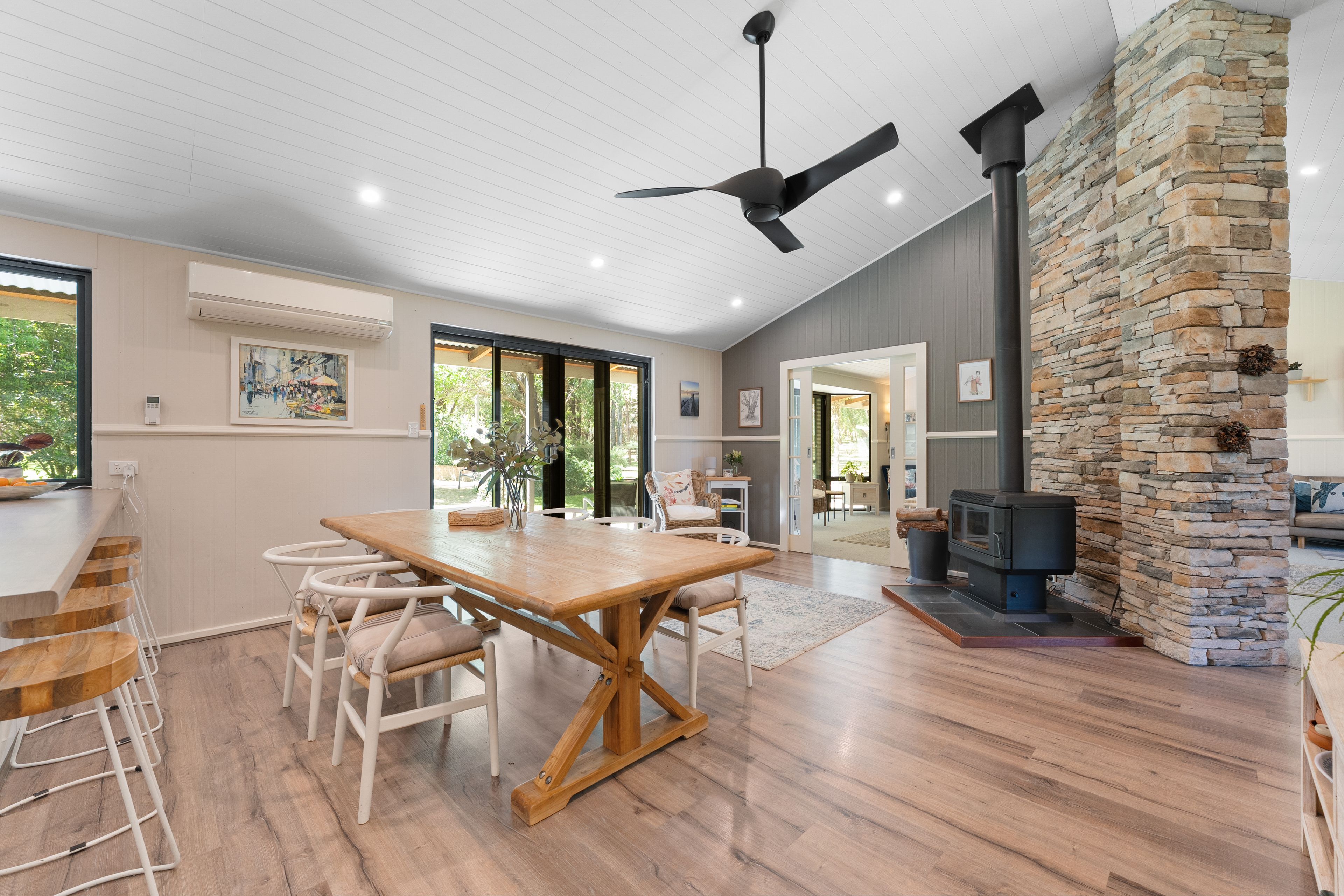 301 Amarillo Drive — photo 10 of 30