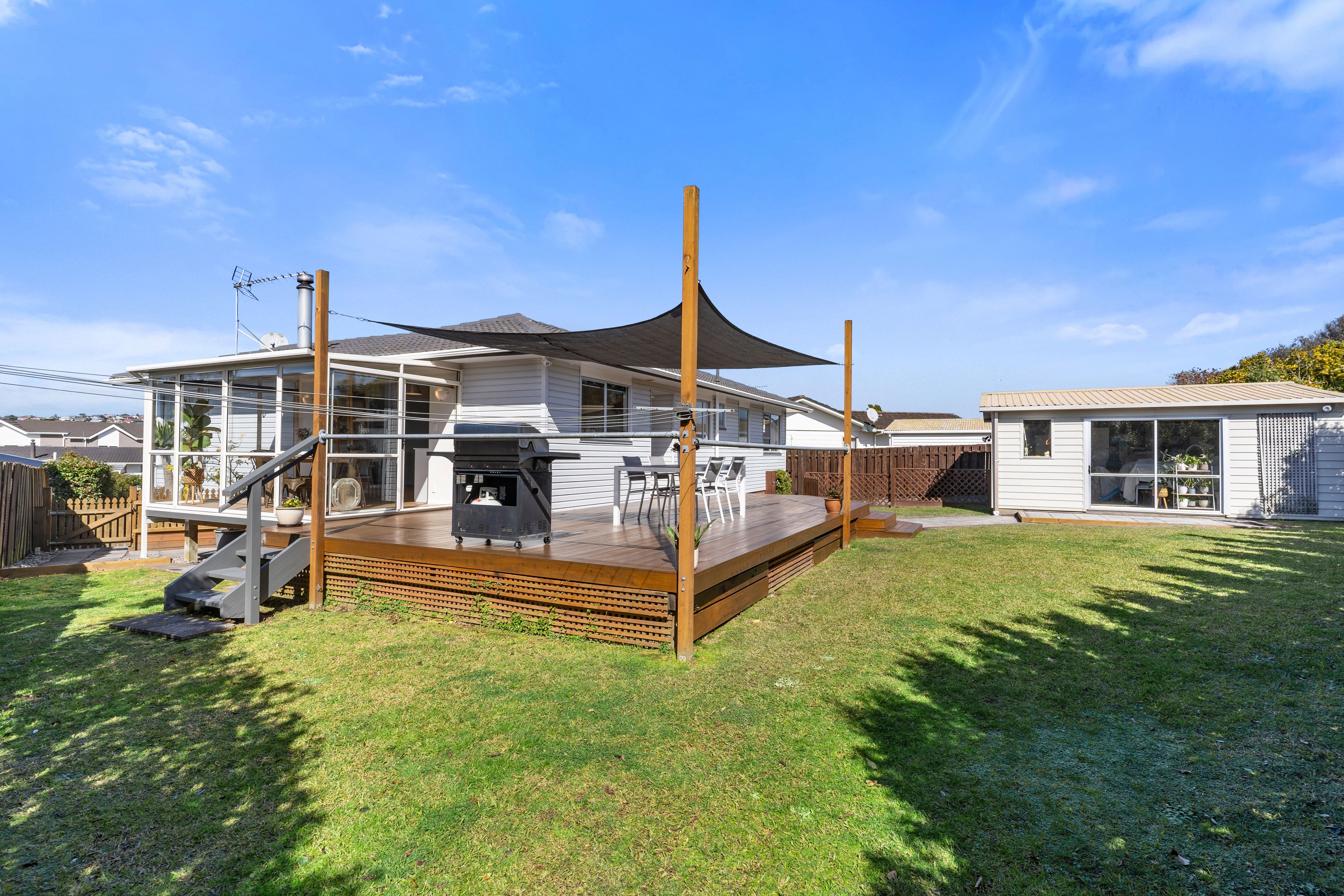 13 Chesley Place, Half Moon Bay, Manukau City