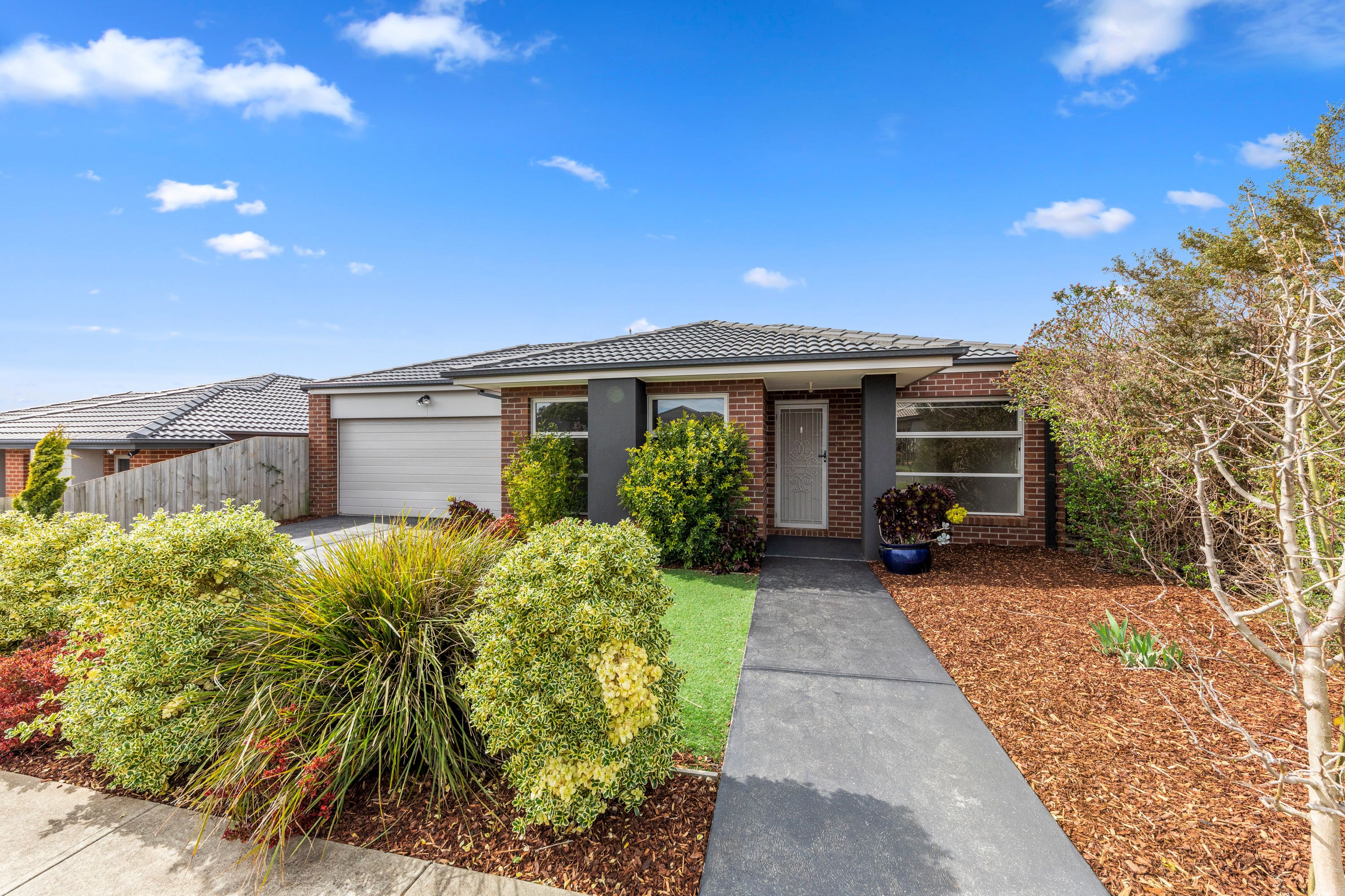 23 Byron Drive, Drouin, VIC 3818