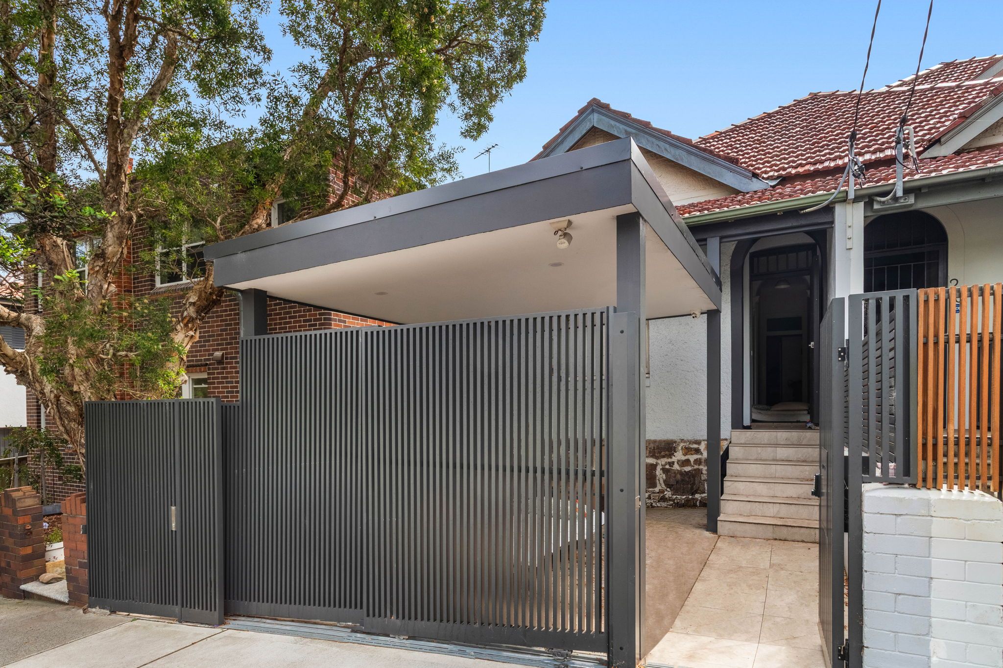 18 Warners Avenue — photo from Ray White Double Bay