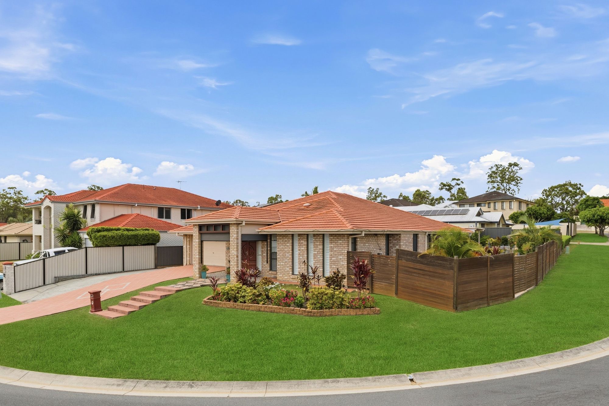 57 Woodlark Crescent, Parkinson, QLD 4115