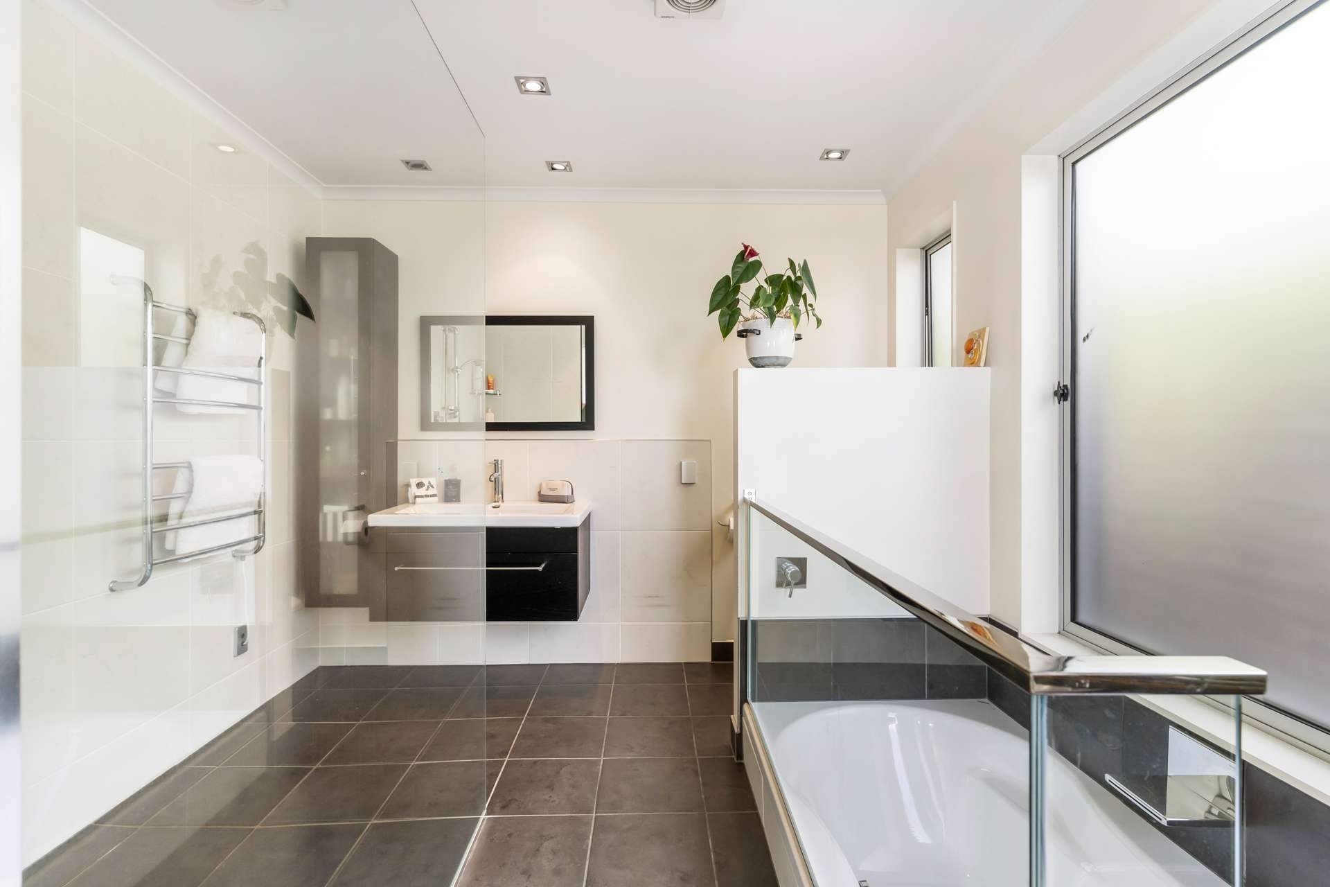 56B Rawhiti Road photo 14