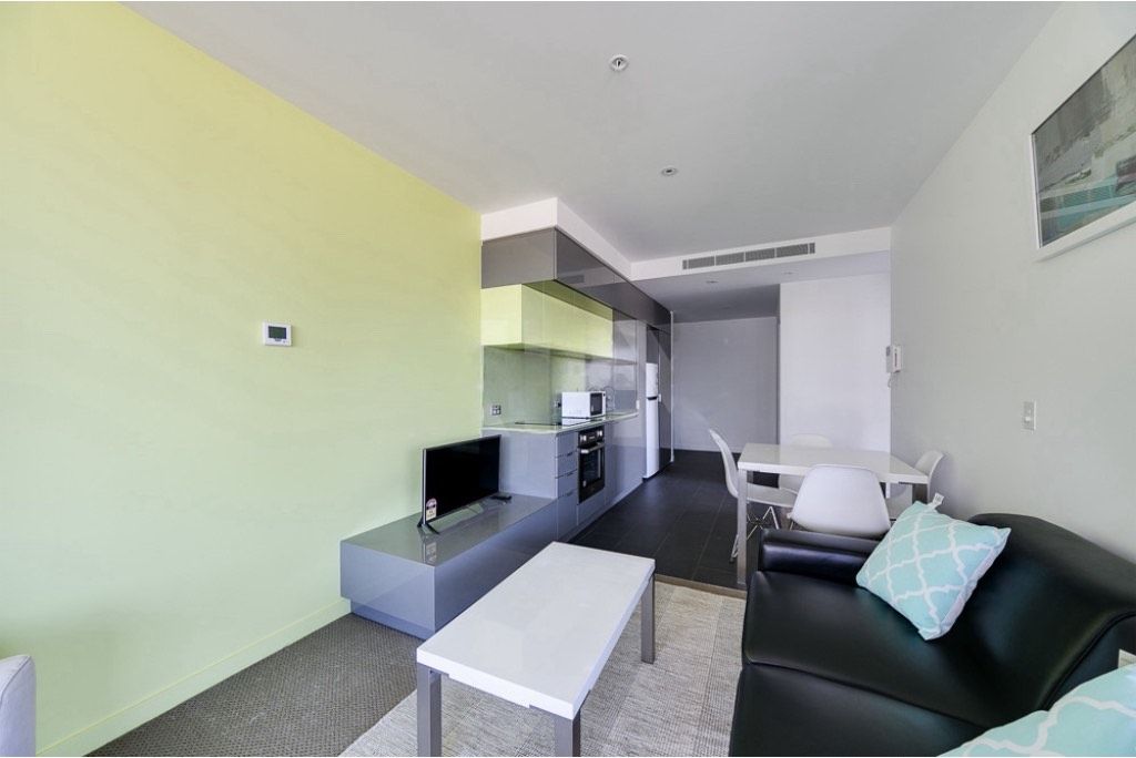 1813/555 Swanston Street, Carlton, VIC 3053
