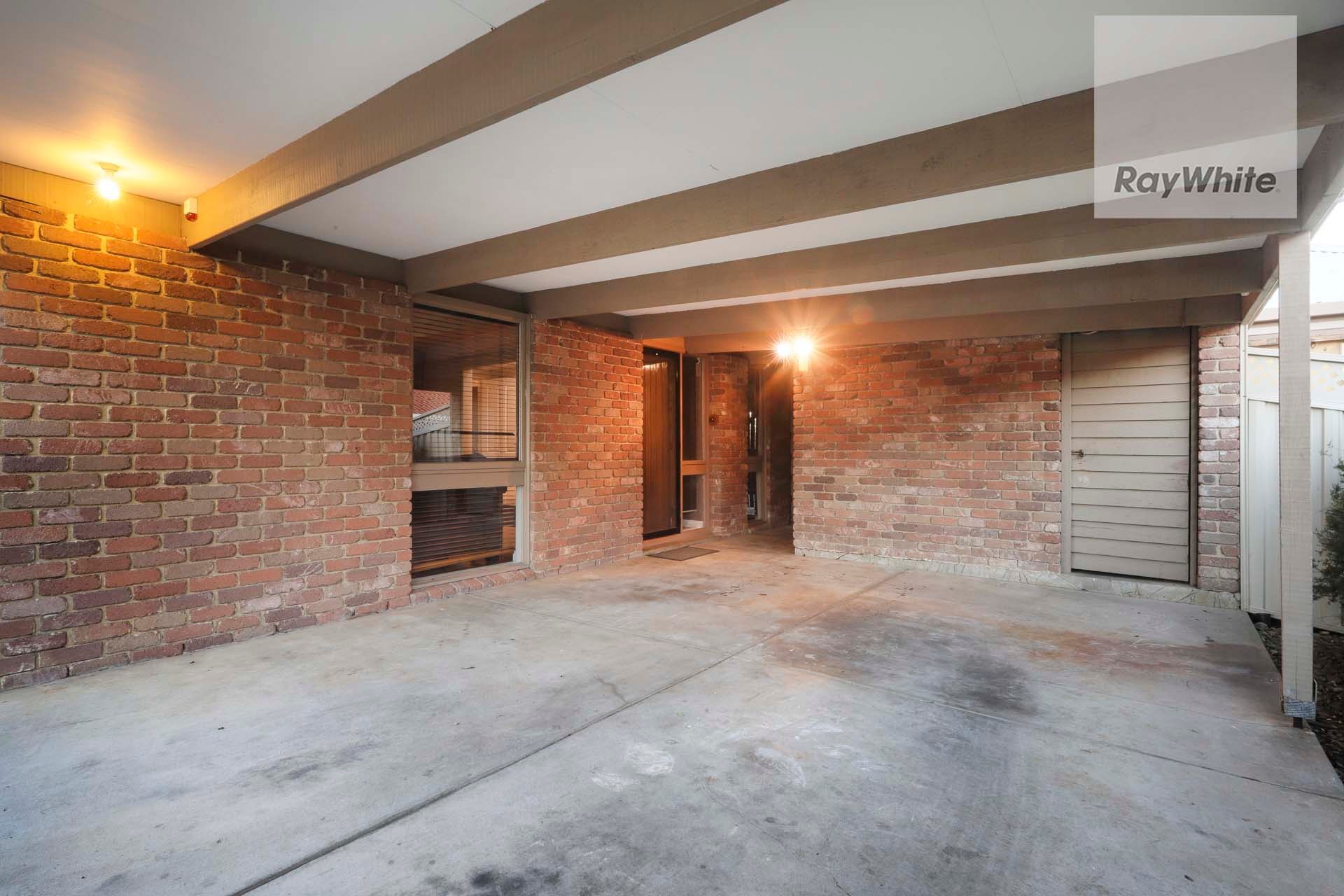 4 Colden Court, Gladstone Park, VIC 3043