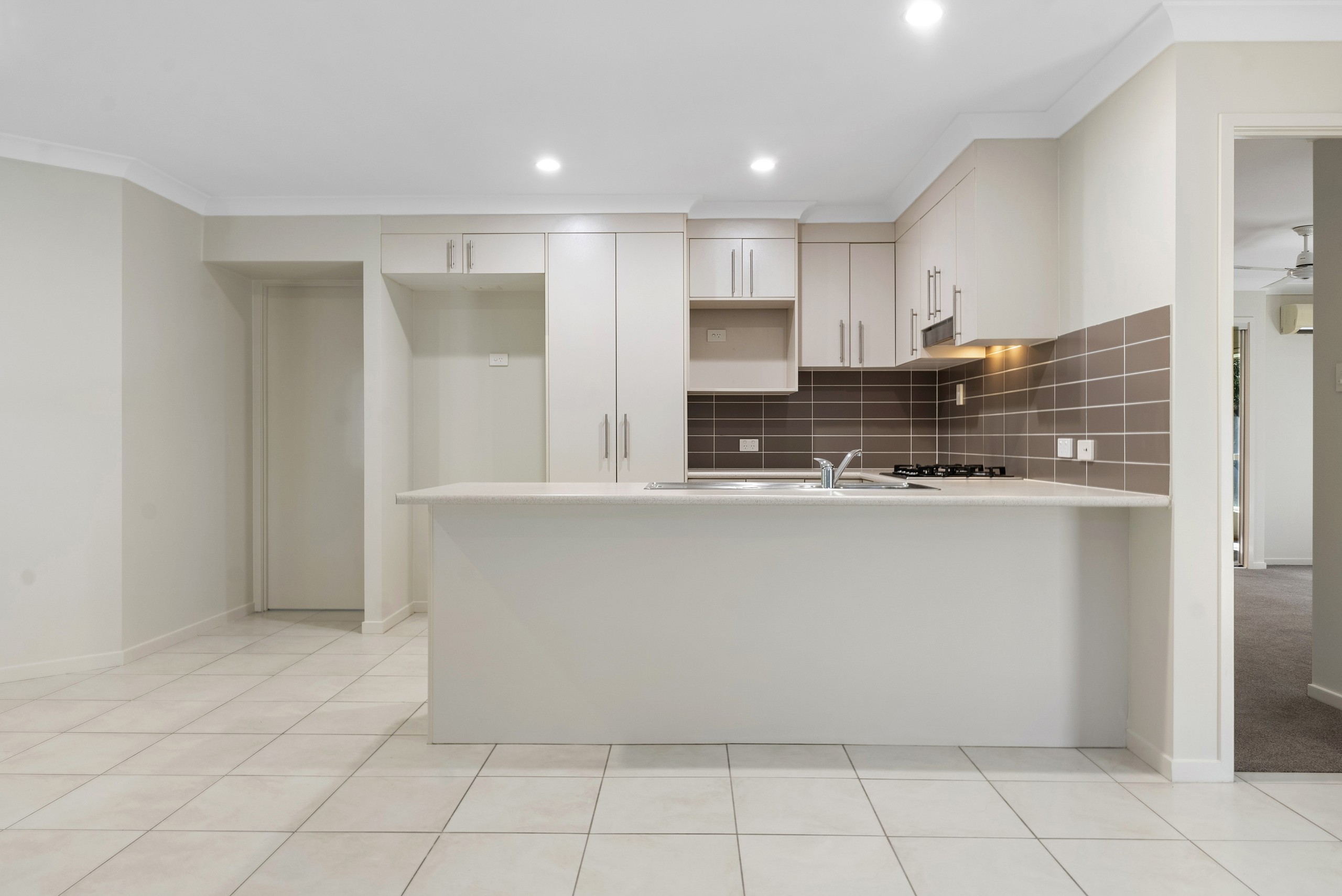 16 Langham Crescent, North Lakes, QLD 4509