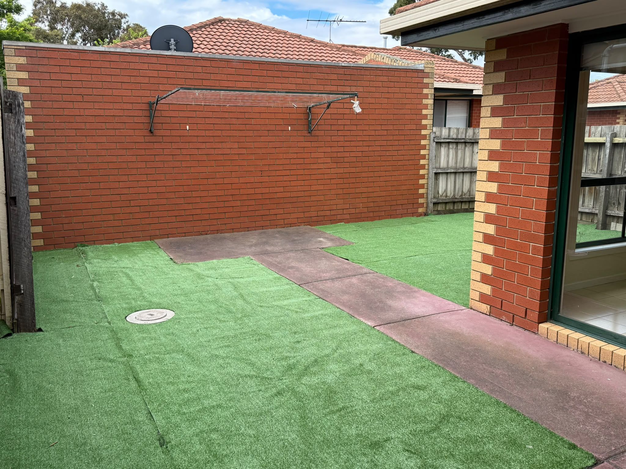 13 Campbell Street — photo 7 of 7