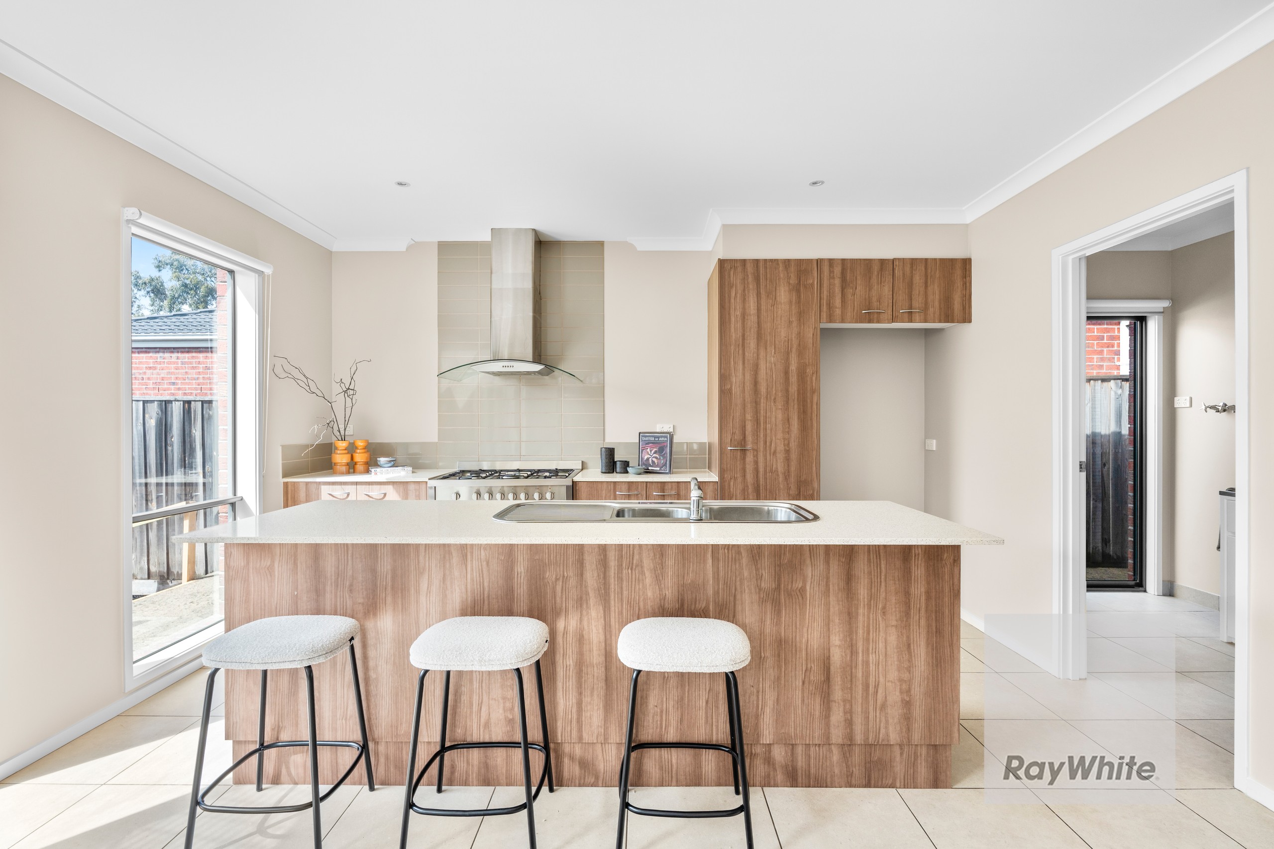 6 Sturgeon Walk, Wollert, VIC 3750