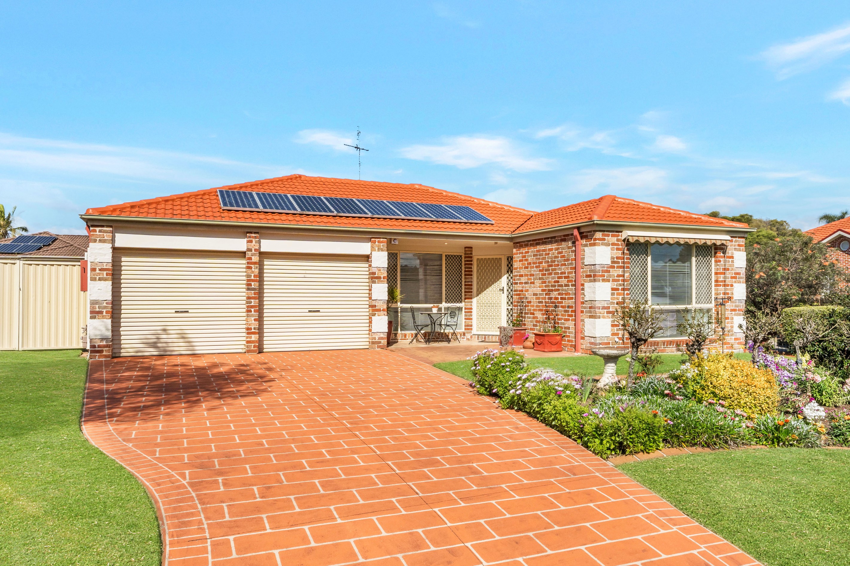 38 Greenway Drive, West Hoxton, NSW 2171