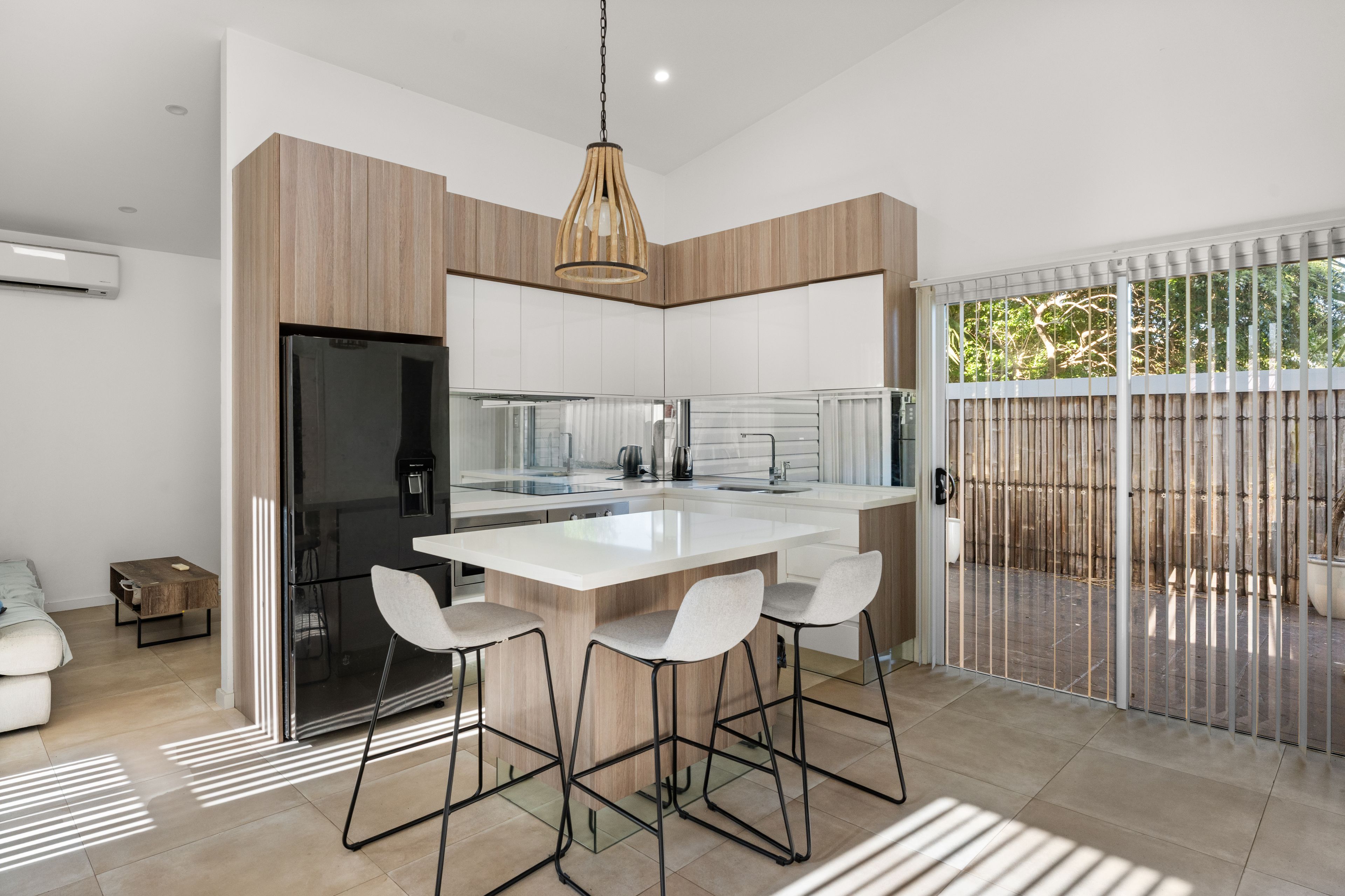 121 Carpenter Street — photo 10 of 26