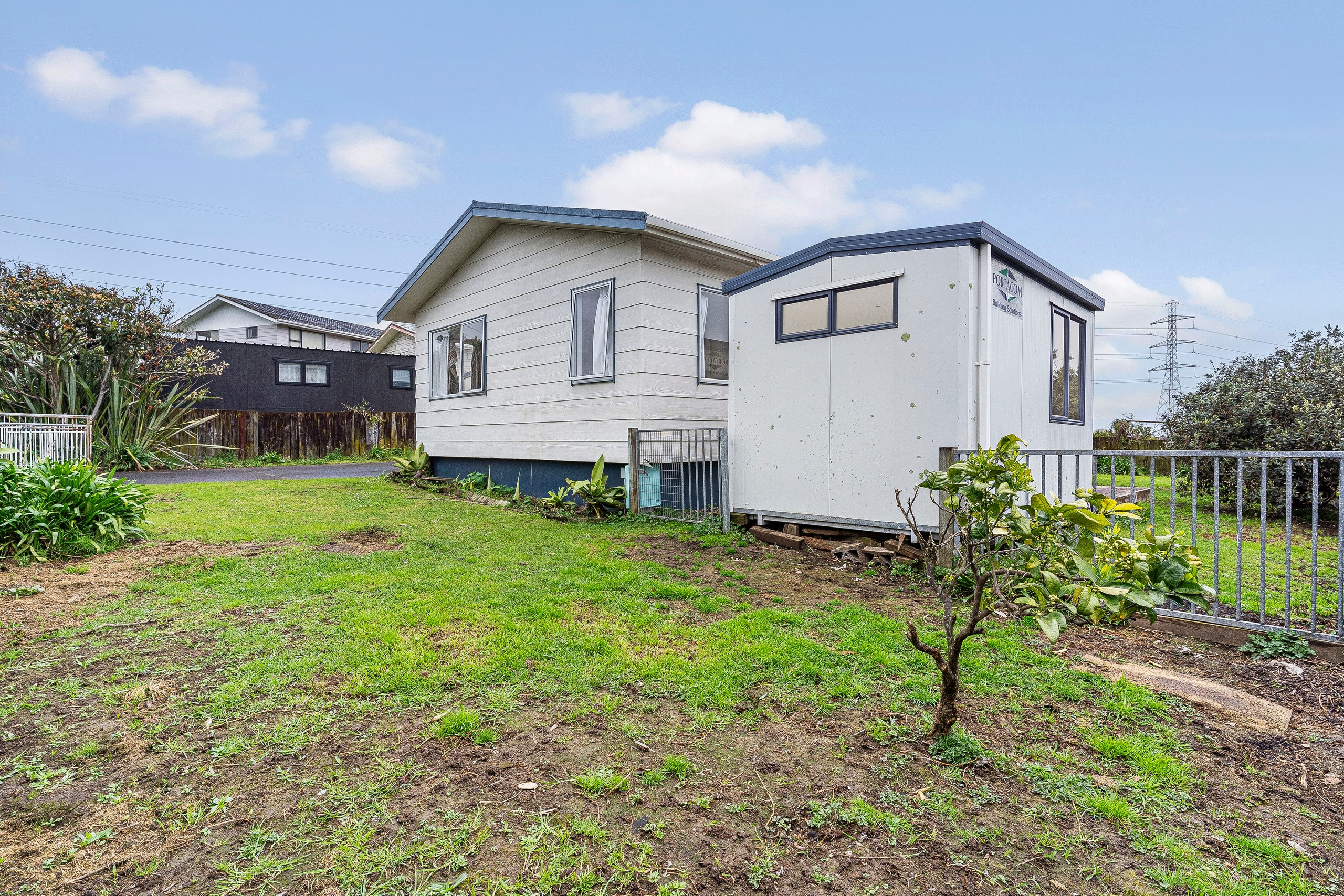 25 Matthews Road, Flat Bush, Manukau City