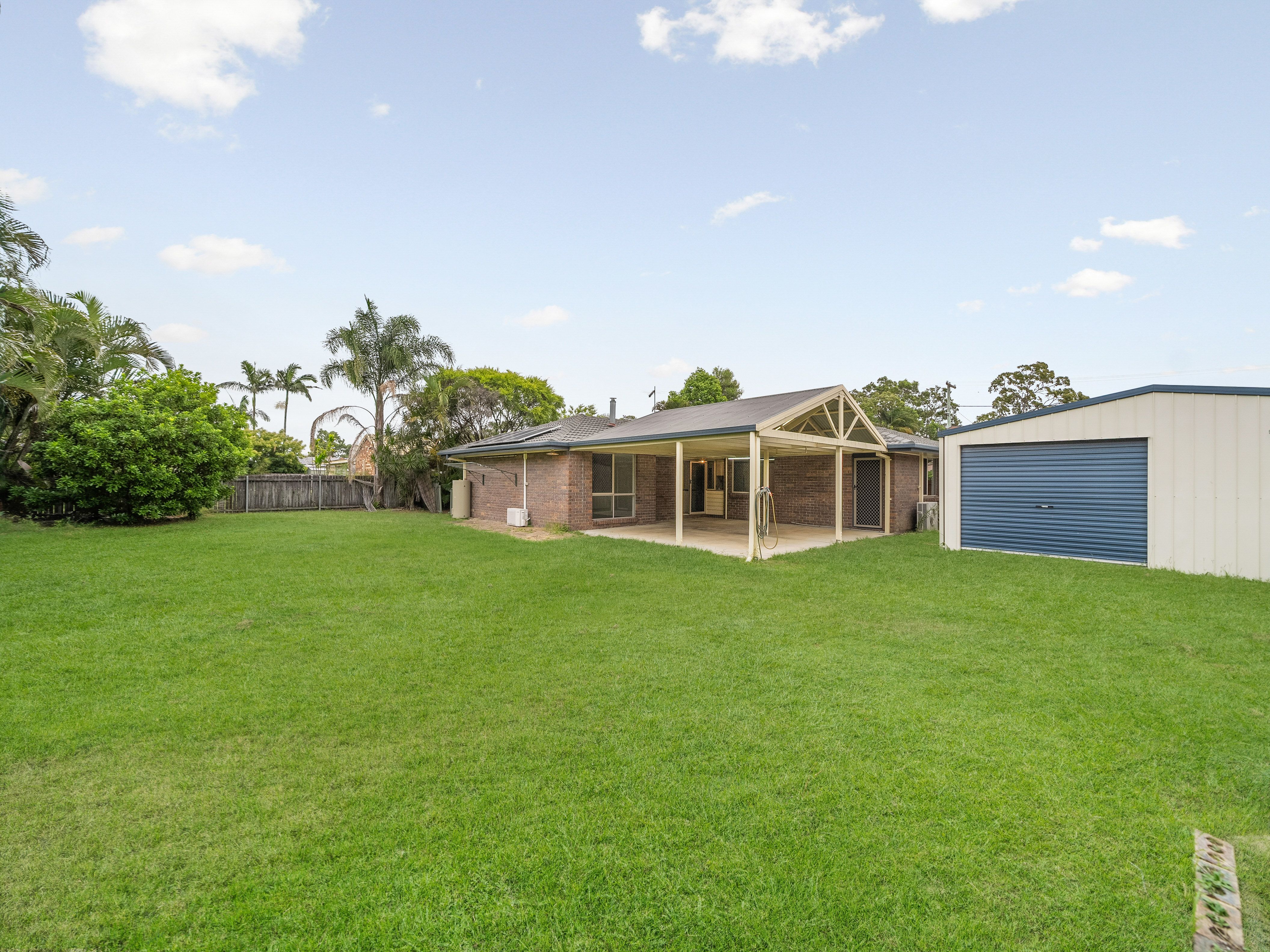 15 Farrer Court, Morayfield, QLD 4506