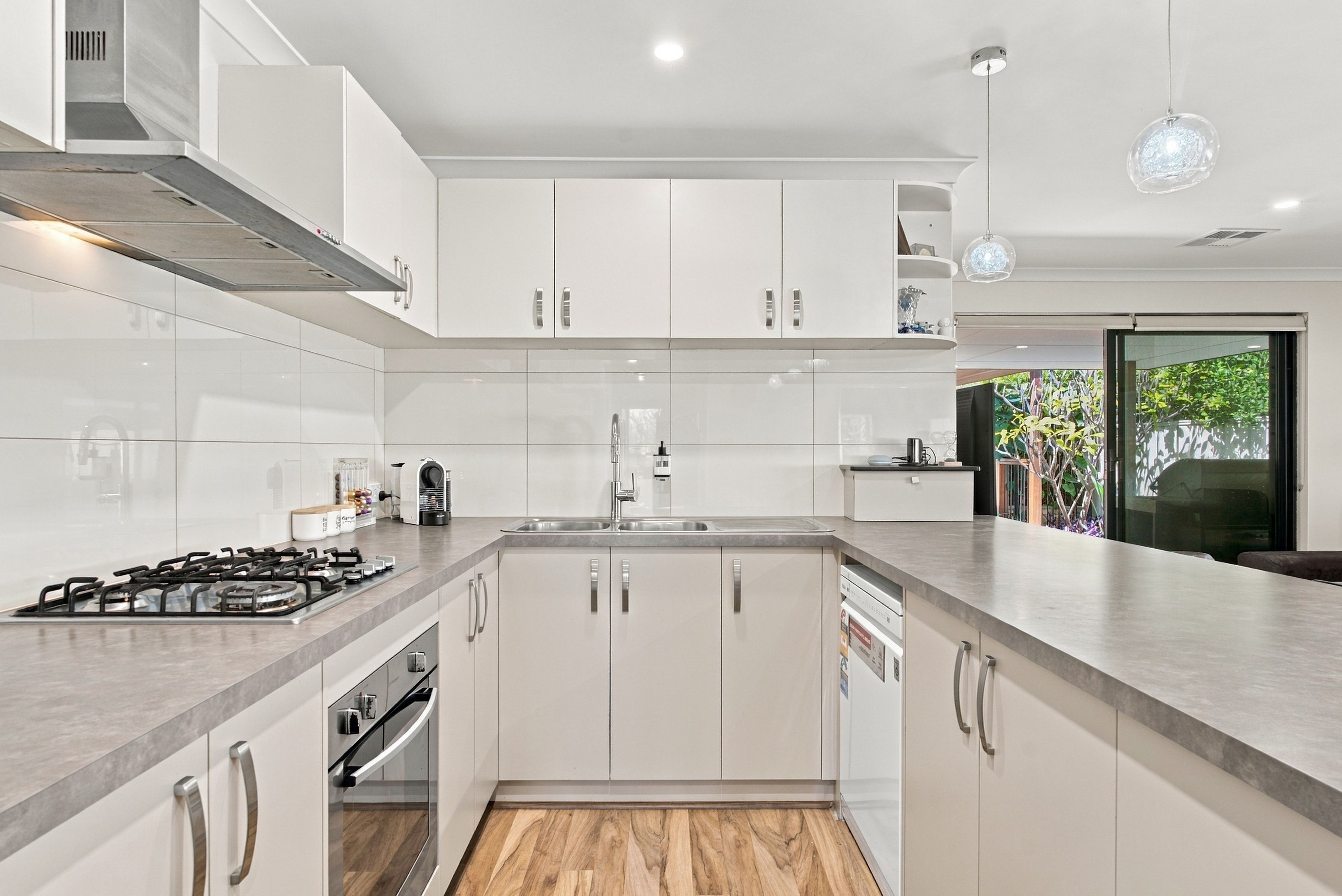 122 Kemp Street — photo 3 of 30