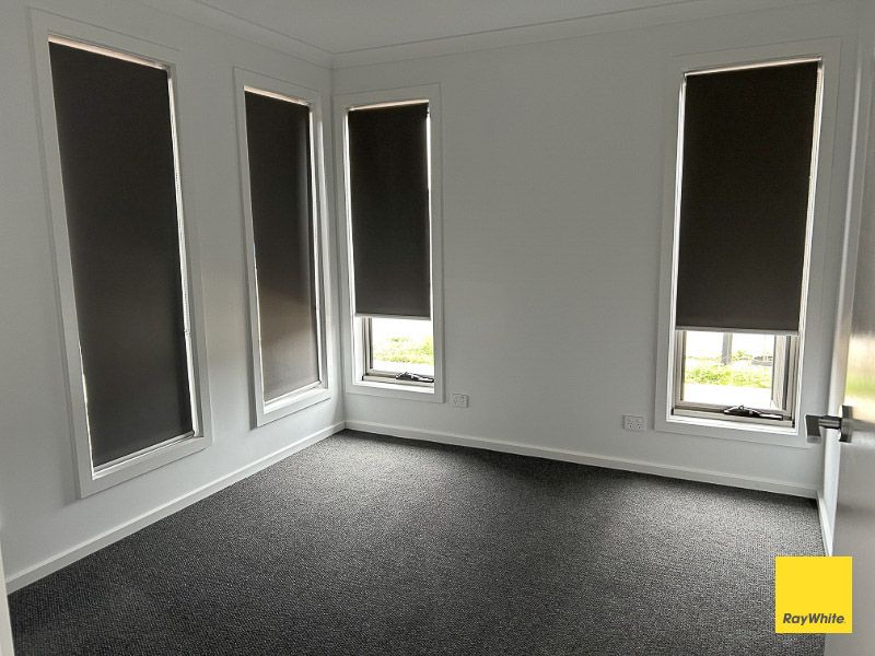 12 Boldiston Crescent — photo 6 of 14