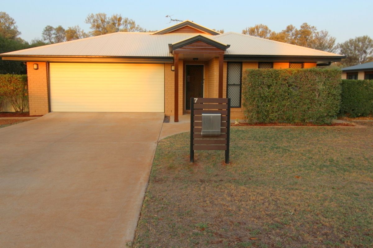 7 High Street, Charleville QLD 4470