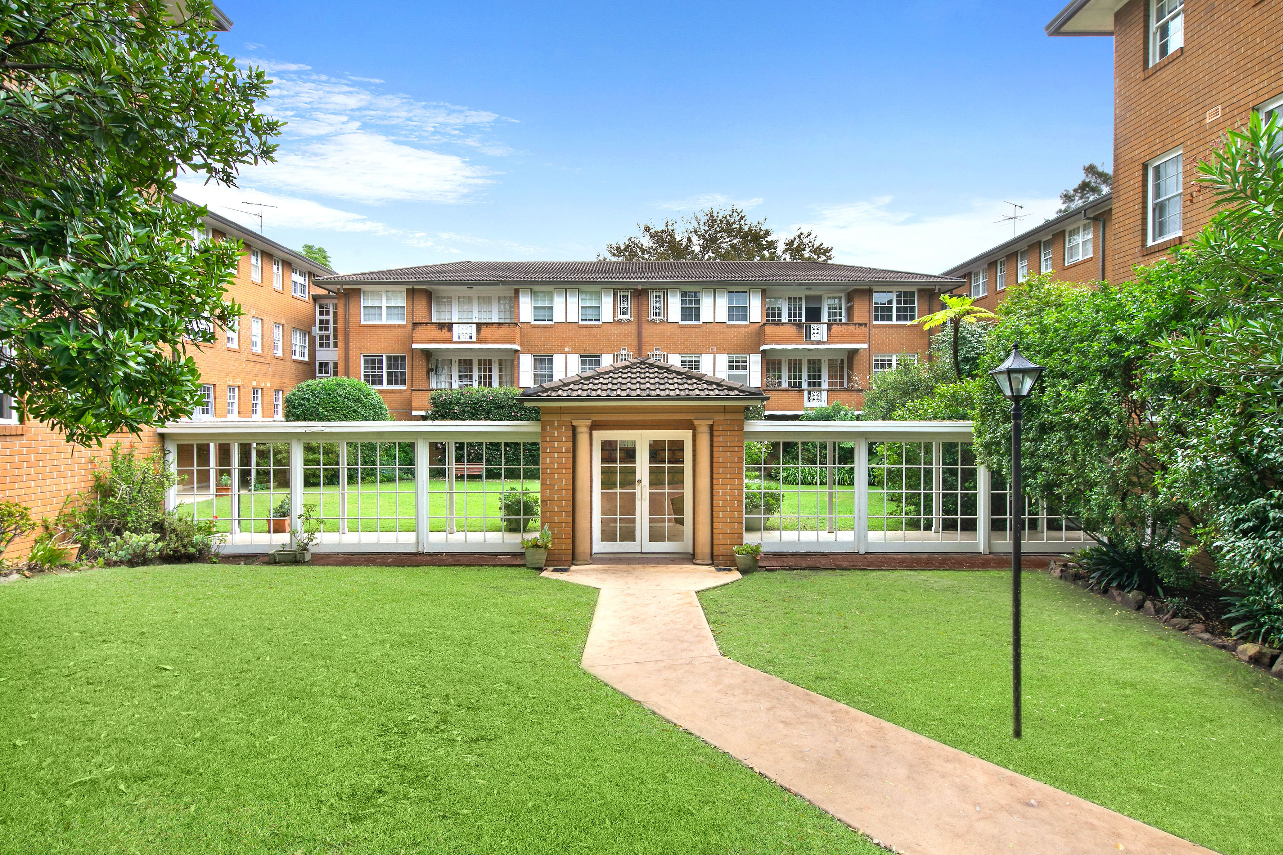 10/2 Woonona Avenue, Wahroonga, NSW 2076