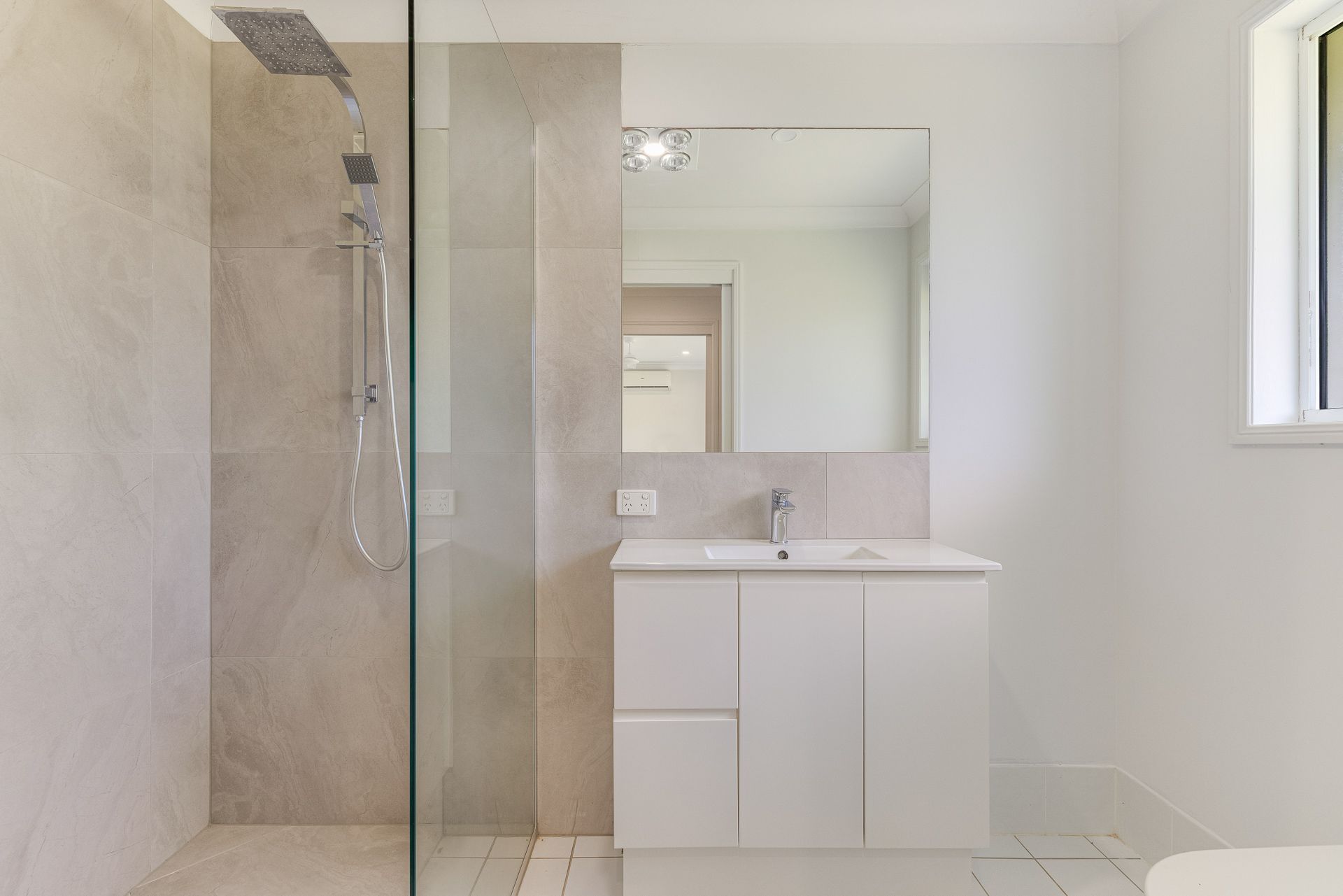 34 Bernheid Crescent — photo 7 of 14