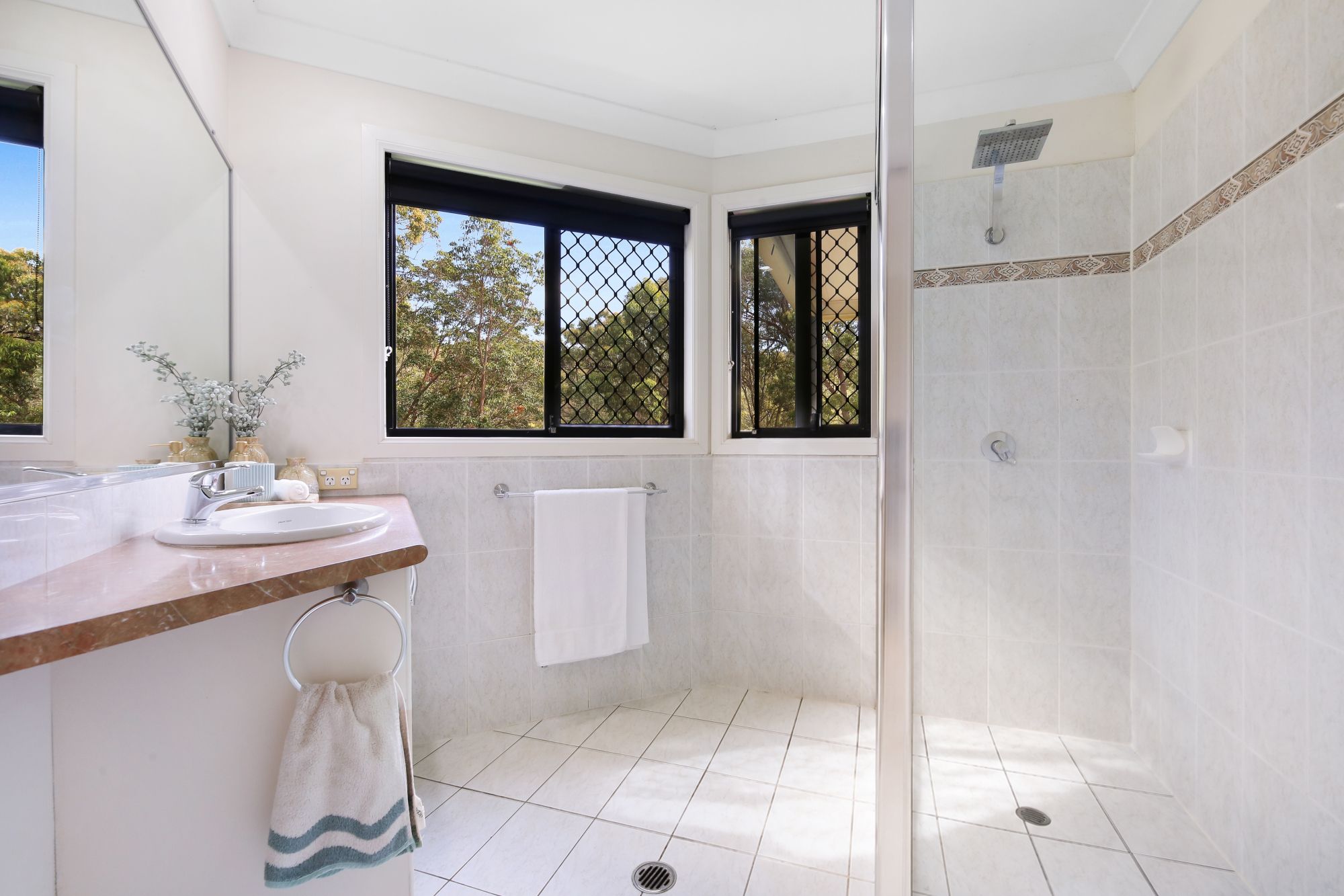 19 Raffles Court — photo 14 of 28