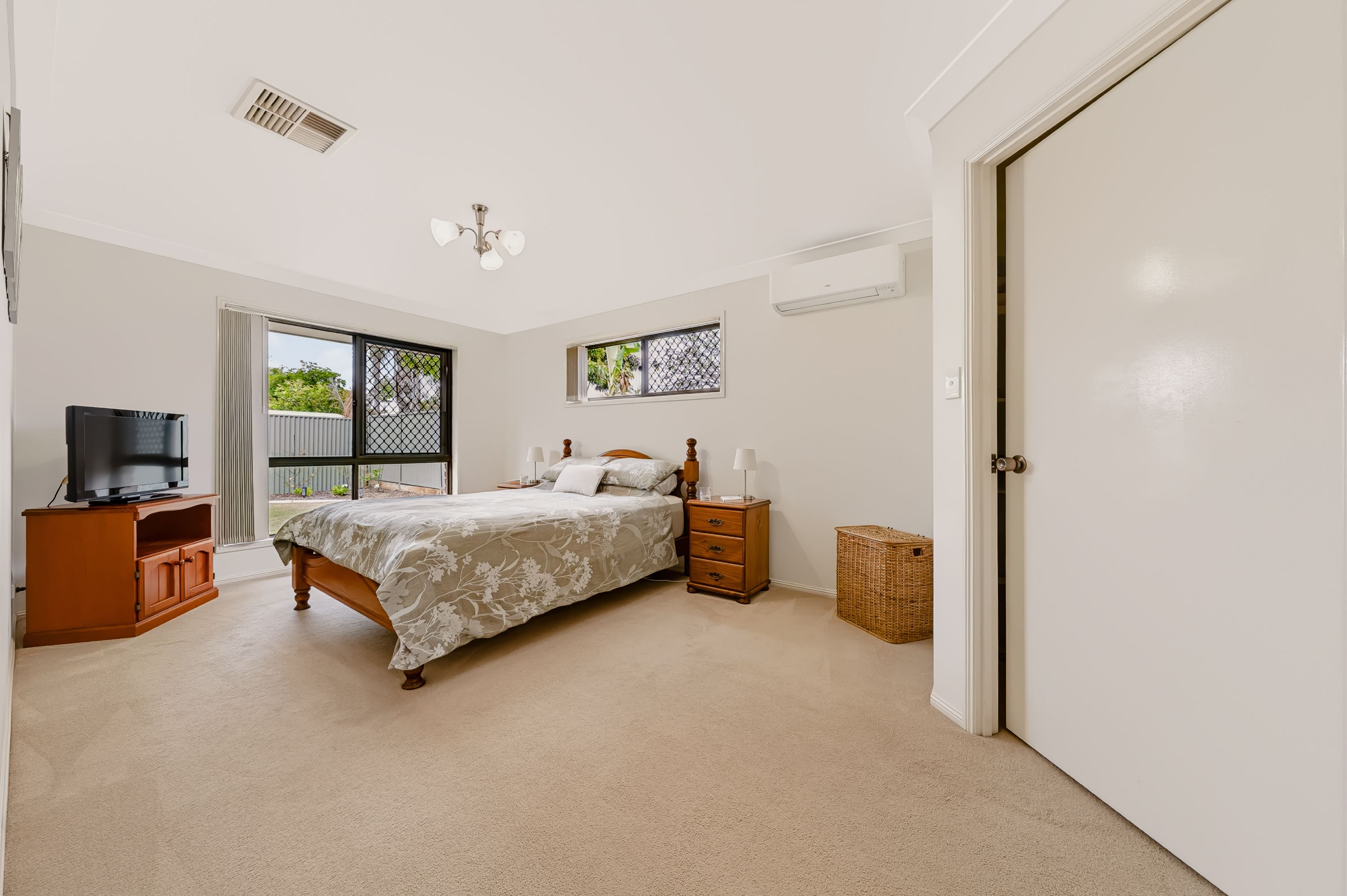 40 Somerton Street — photo 18 of 27