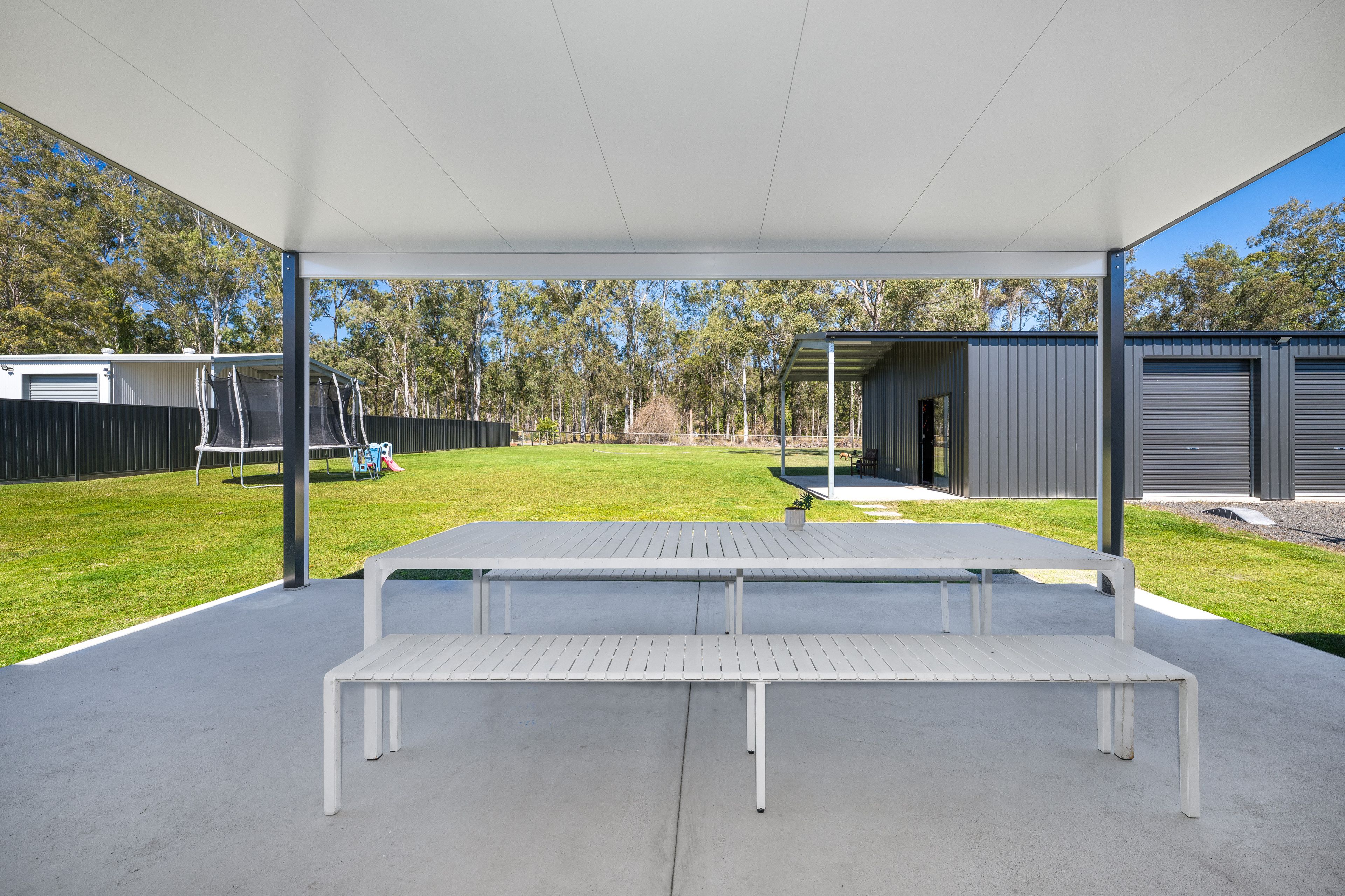 52 Brookvale Drive — photo 3 of 22